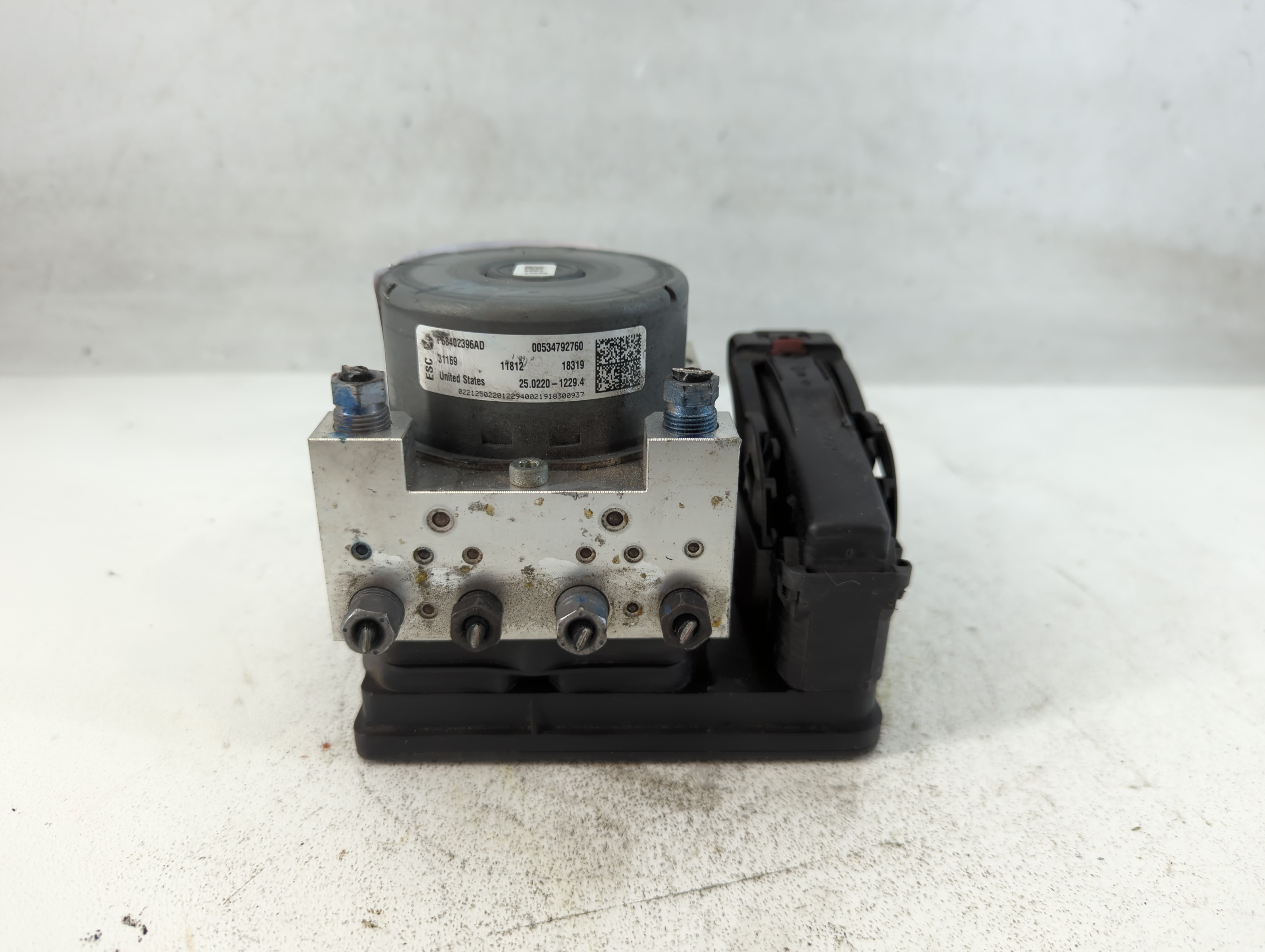 2019 Jeep Compass Abs Pump Control Module 818684 - Oemusedautoparts1.com