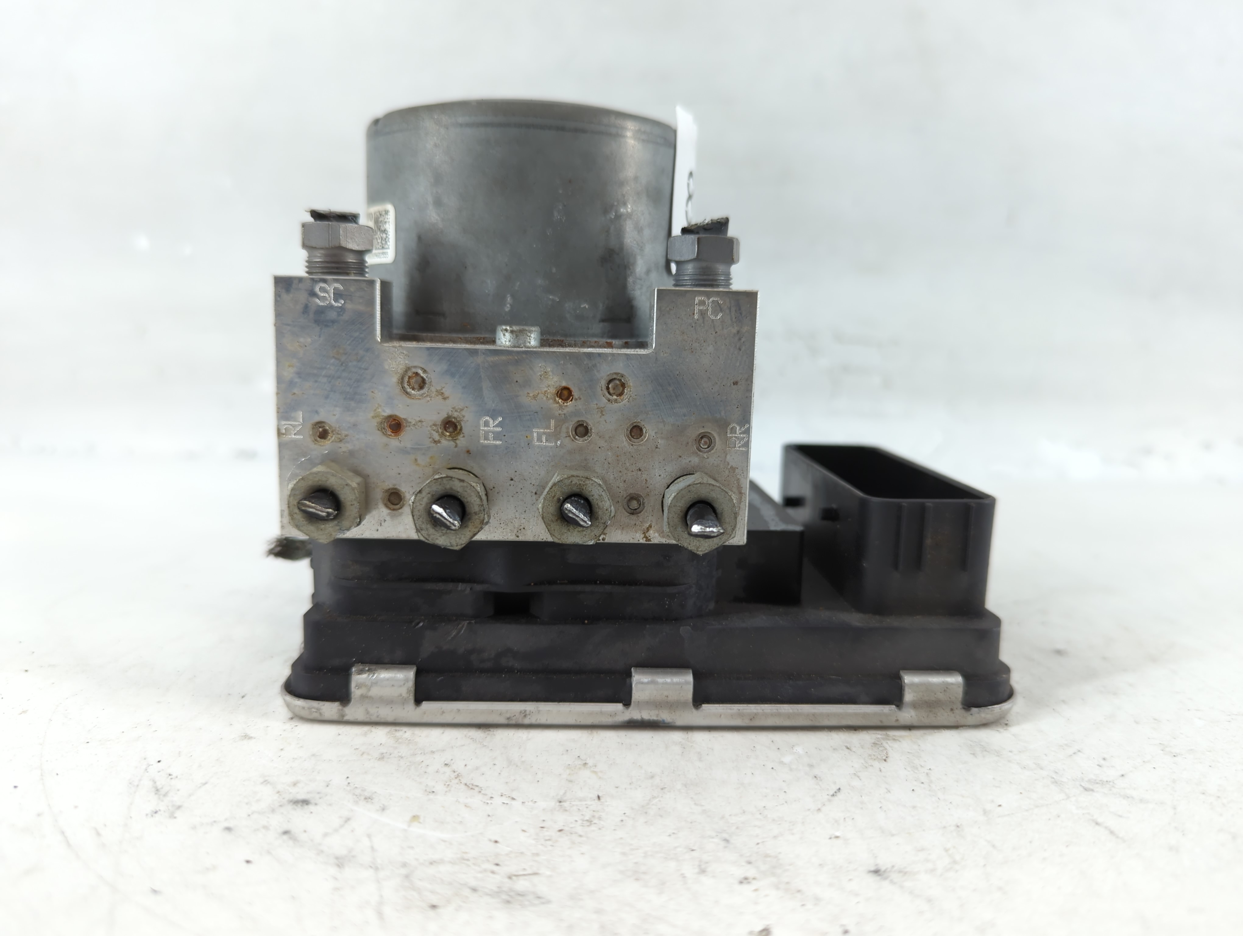 Picture of 2016-2017 Volvo Xc90 Abs Pump Control Module 818701
