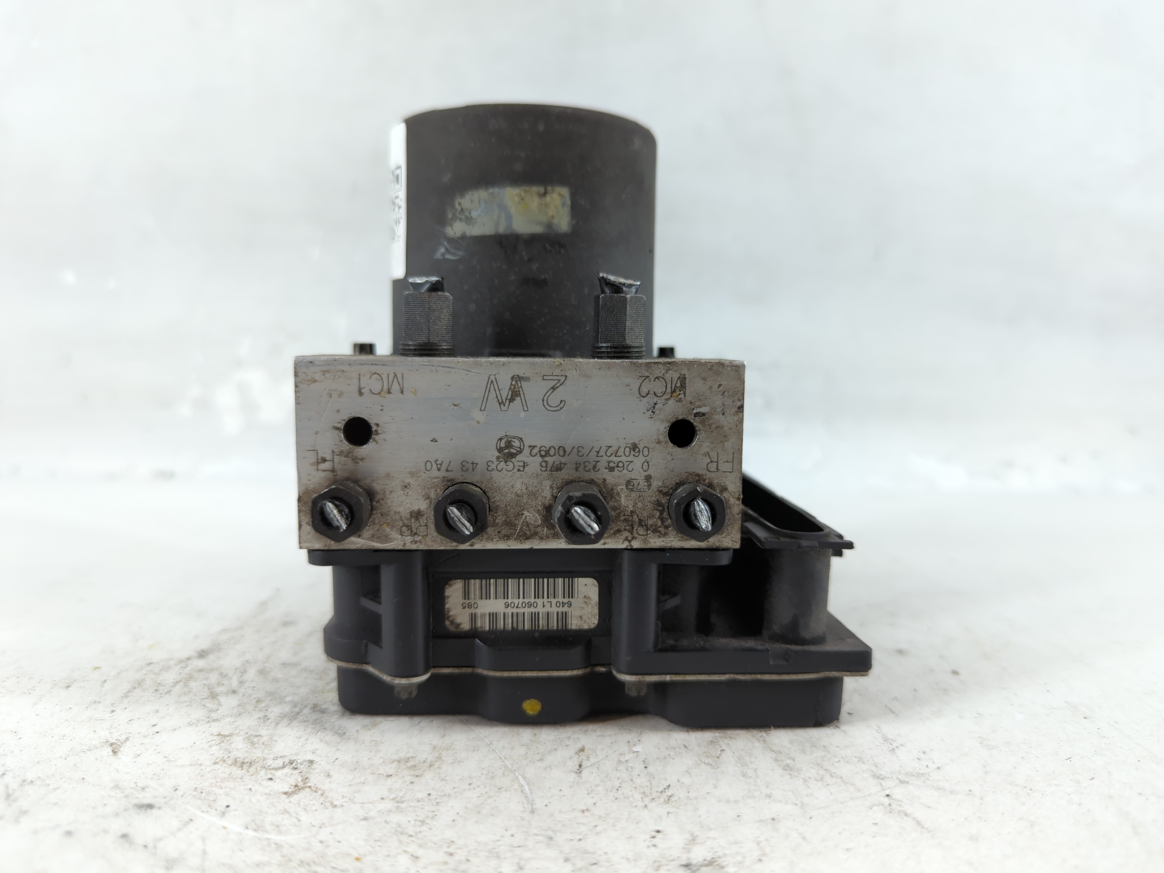 Picture of 2007-2009 Mazda Cx-7 Abs Pump Control Module 818707