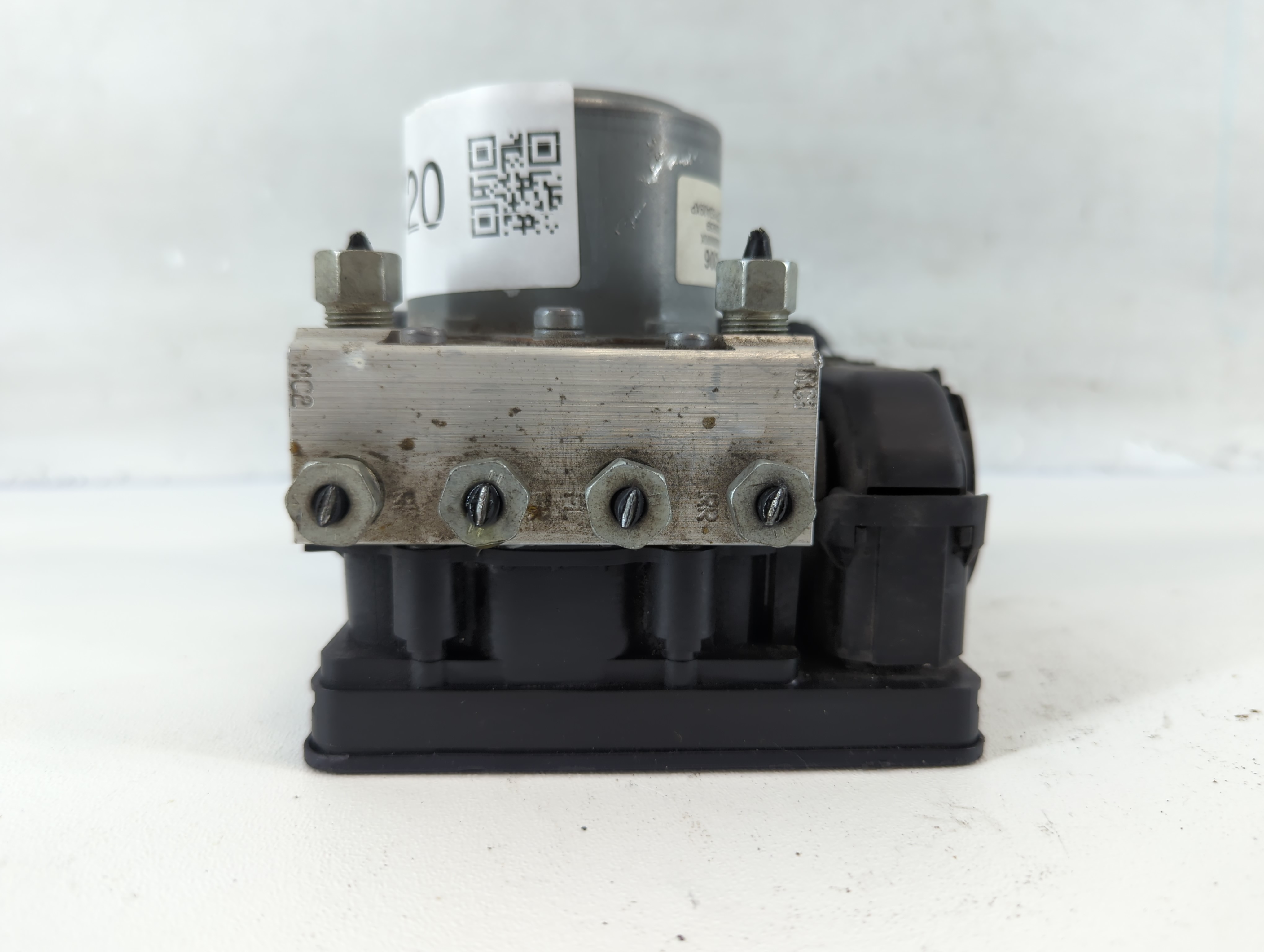 2017-2020 Chevrolet Impala Abs Pump Control Module 818720 - Oemusedautoparts1.com