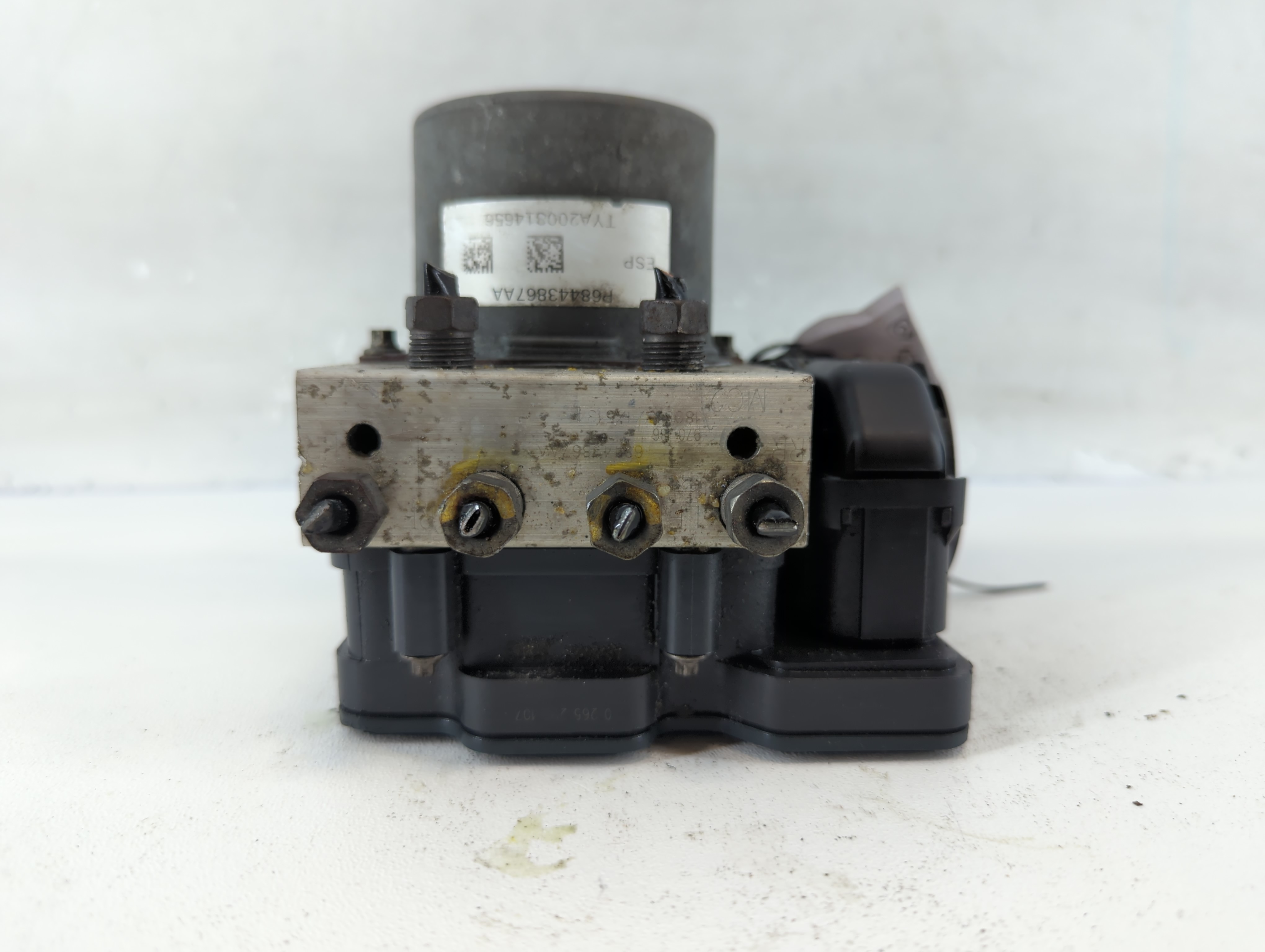 Picture of Dodge Caravan Abs Pump Control Module 818730