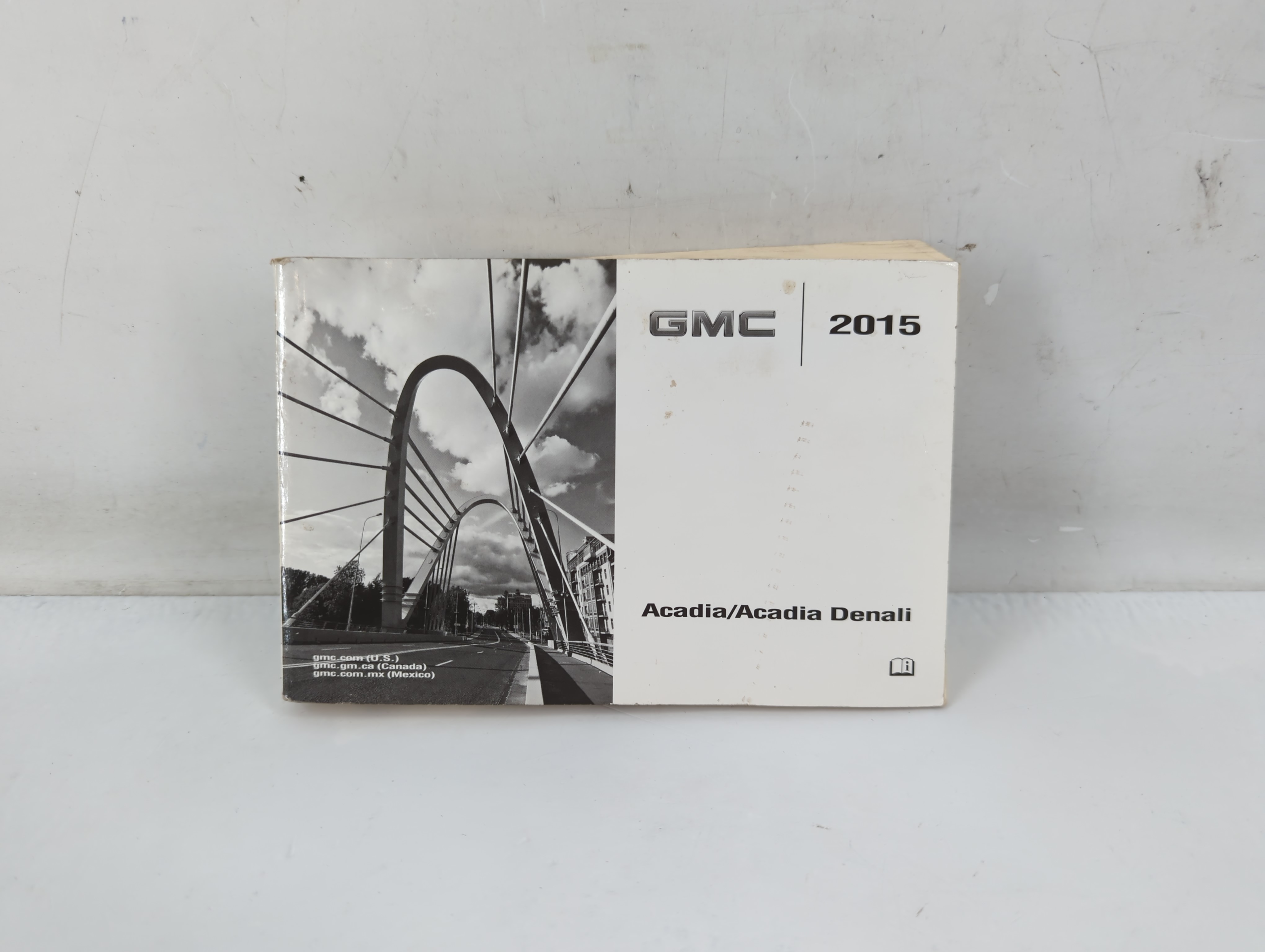 Picture of 2015 Gmc Acadia Owners Manual Book Guide 819191