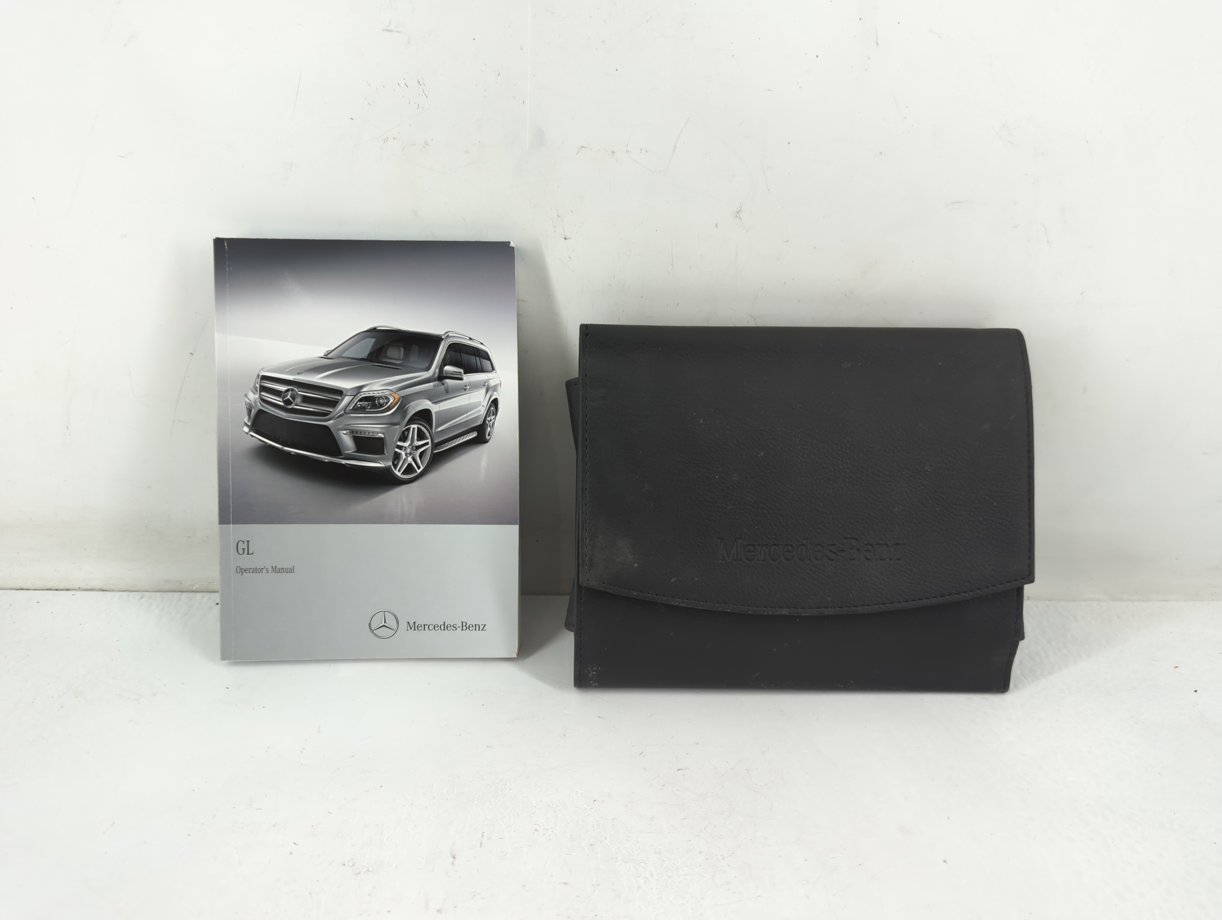 Picture of 2013 Mercedes-benz Gl320 Owners Manual Book Guide 819229