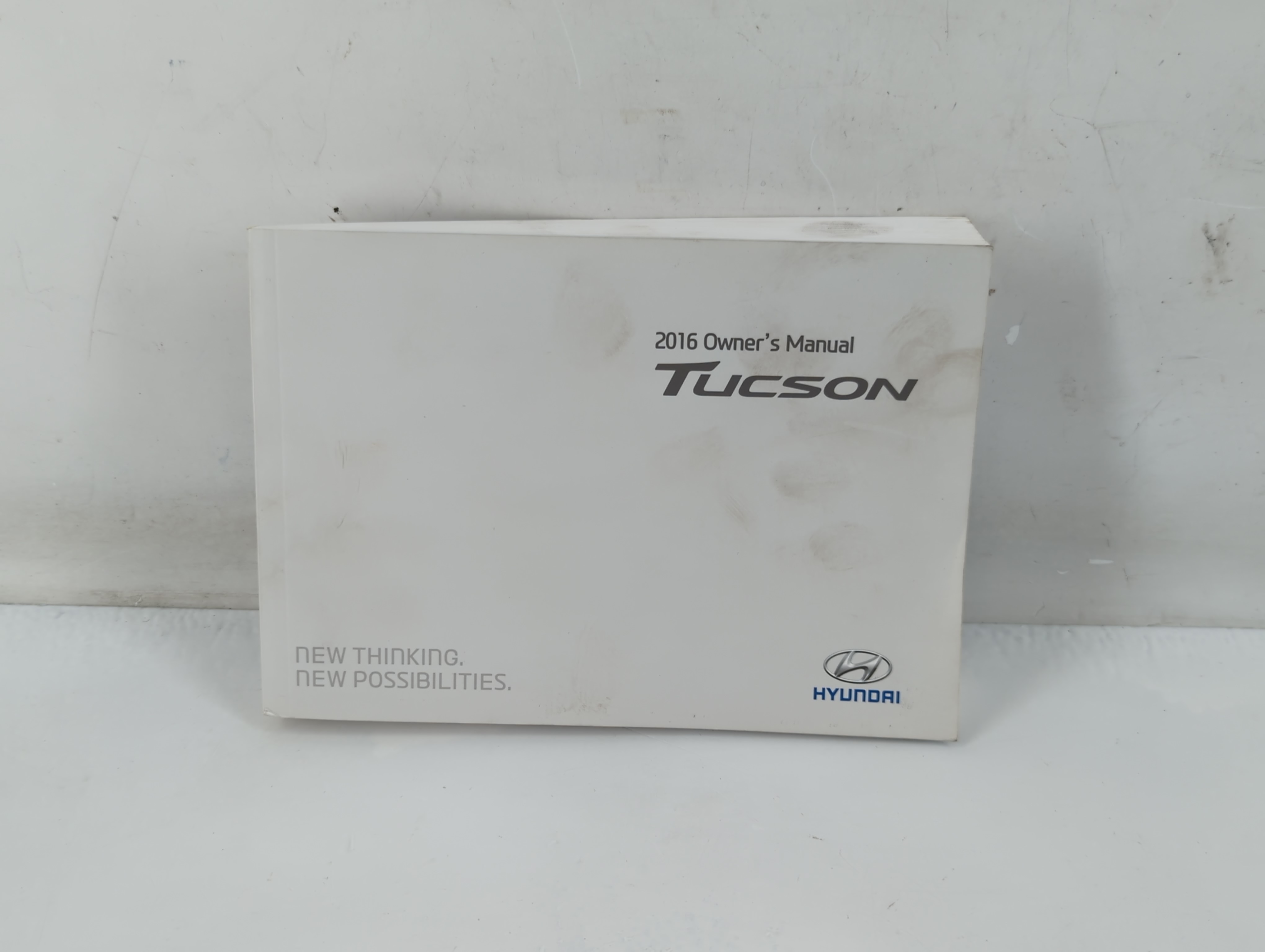 2016 Hyundai Tucson Owners Manual Book Guide 819249 - Oemusedautoparts1.com