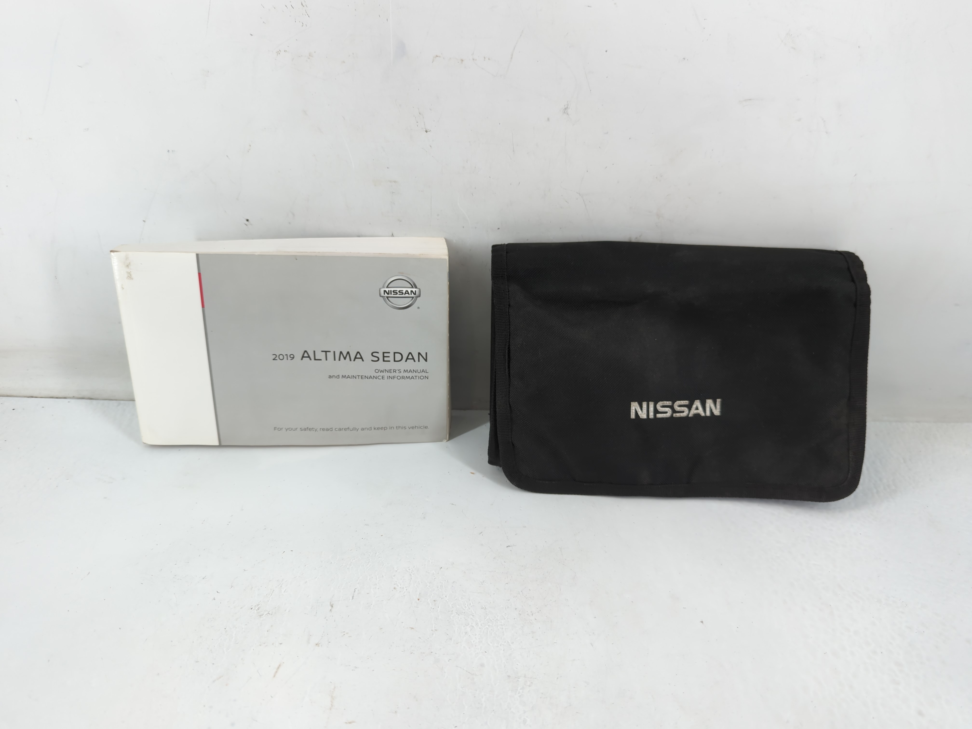 Picture of 2019 Nissan Altima Owners Manual Book Guide 819268