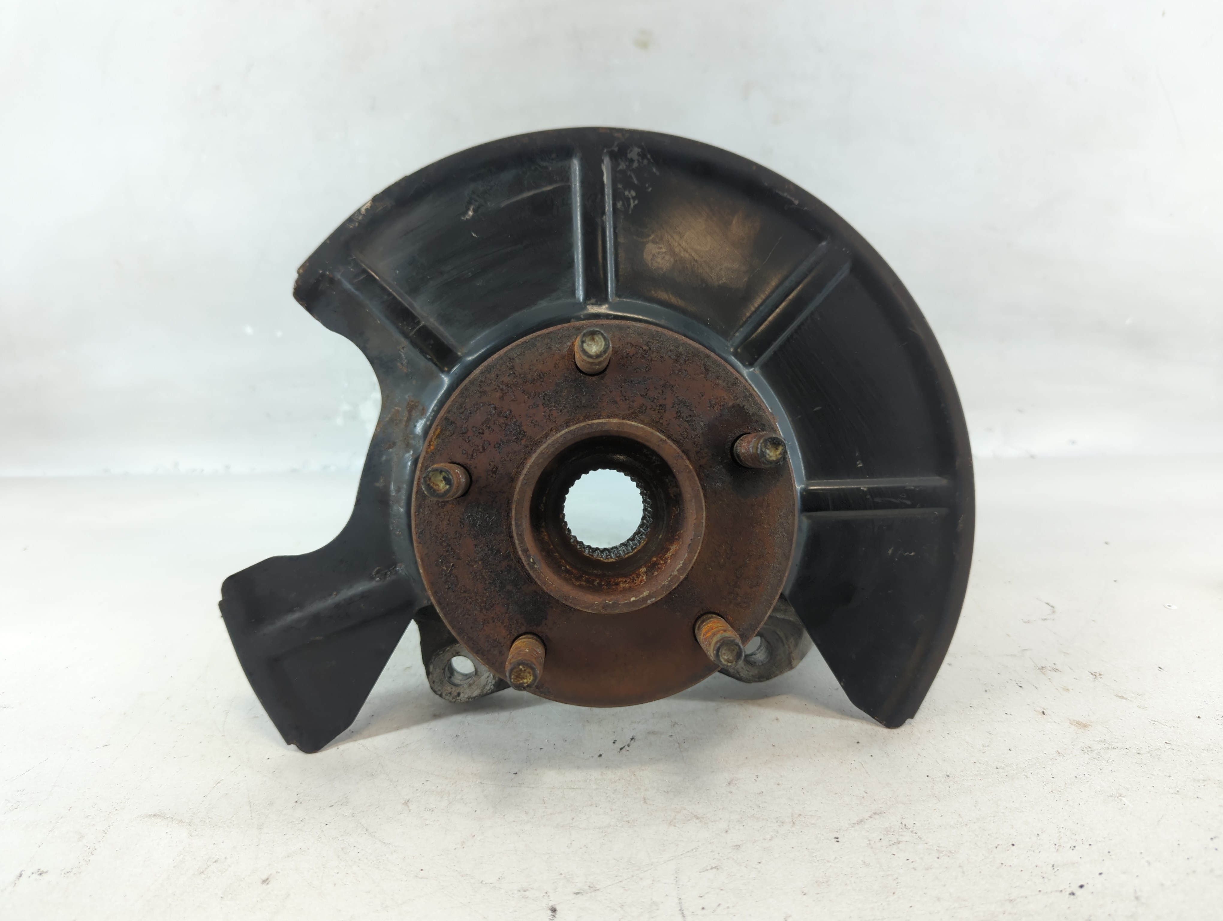 2007-2009 Saturn Aura Driver Front Wheel Hub Oem 819363 - Oemusedautoparts1.com