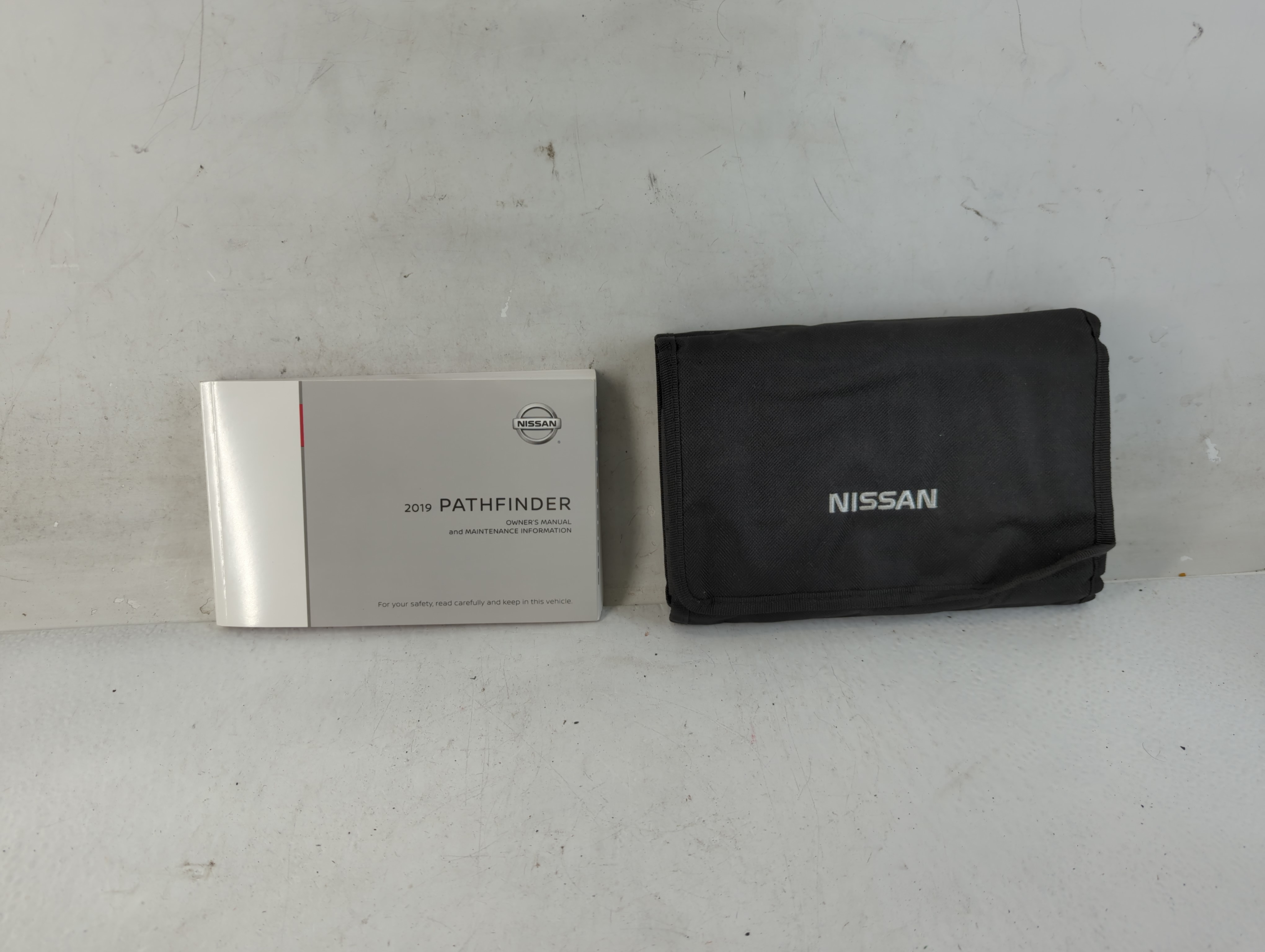 Picture of 2019 Nissan Pathfinder Owners Manual Book Guide 819390