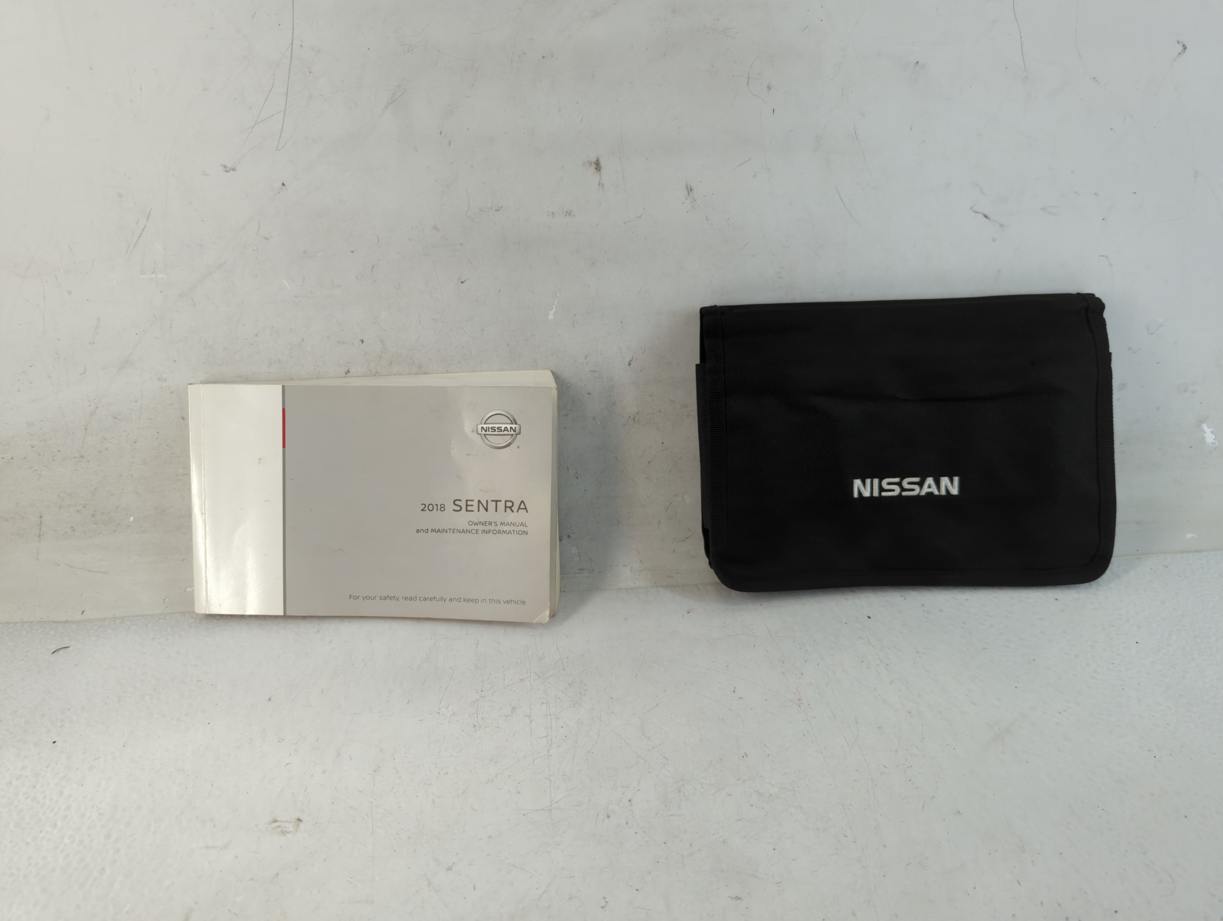 2018 Nissan Sentra Owners Manual Book Guide 819393 - Oemusedautoparts1.com