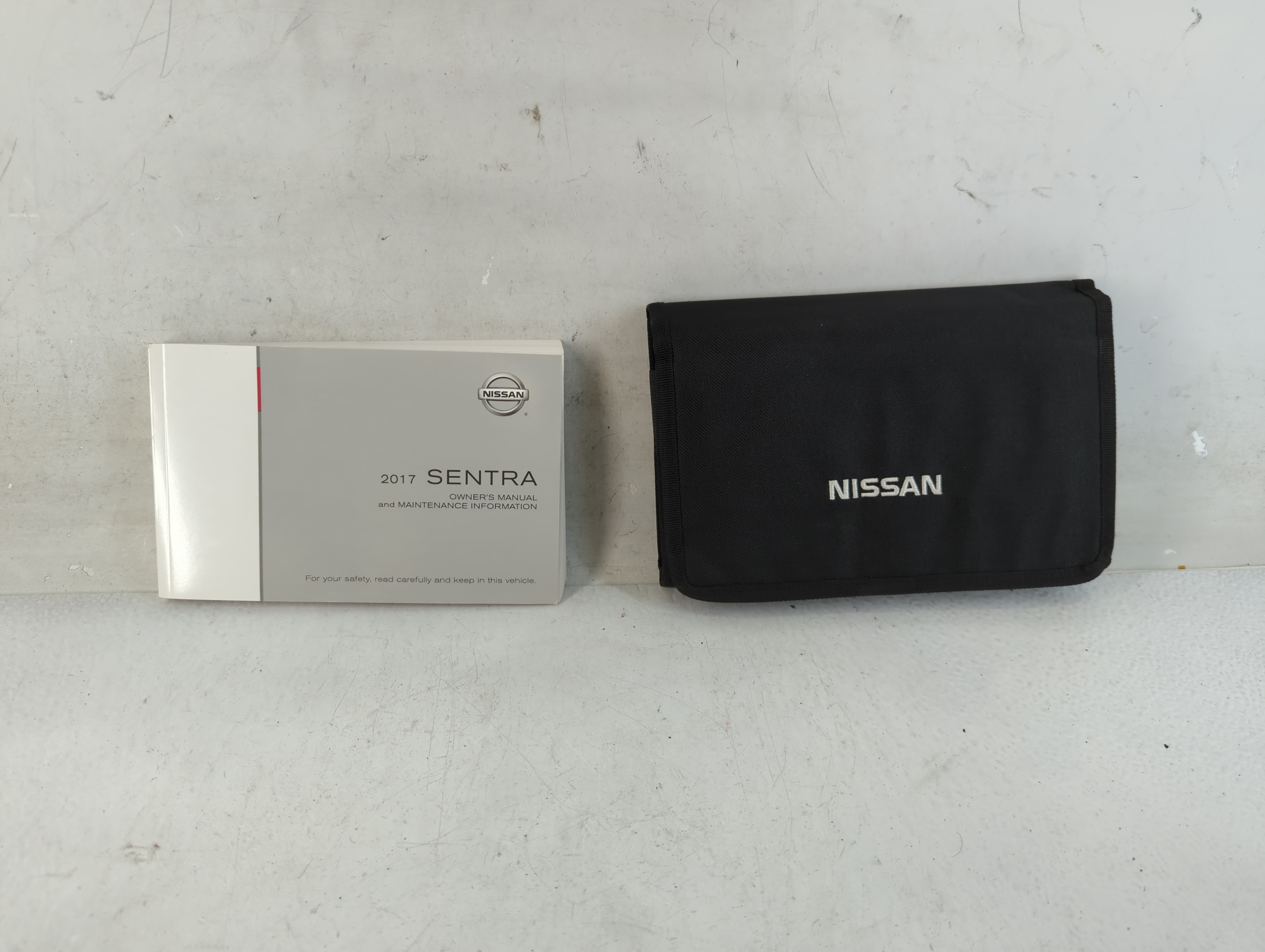 Picture of 2017 Nissan Sentra Owners Manual Book Guide 819416