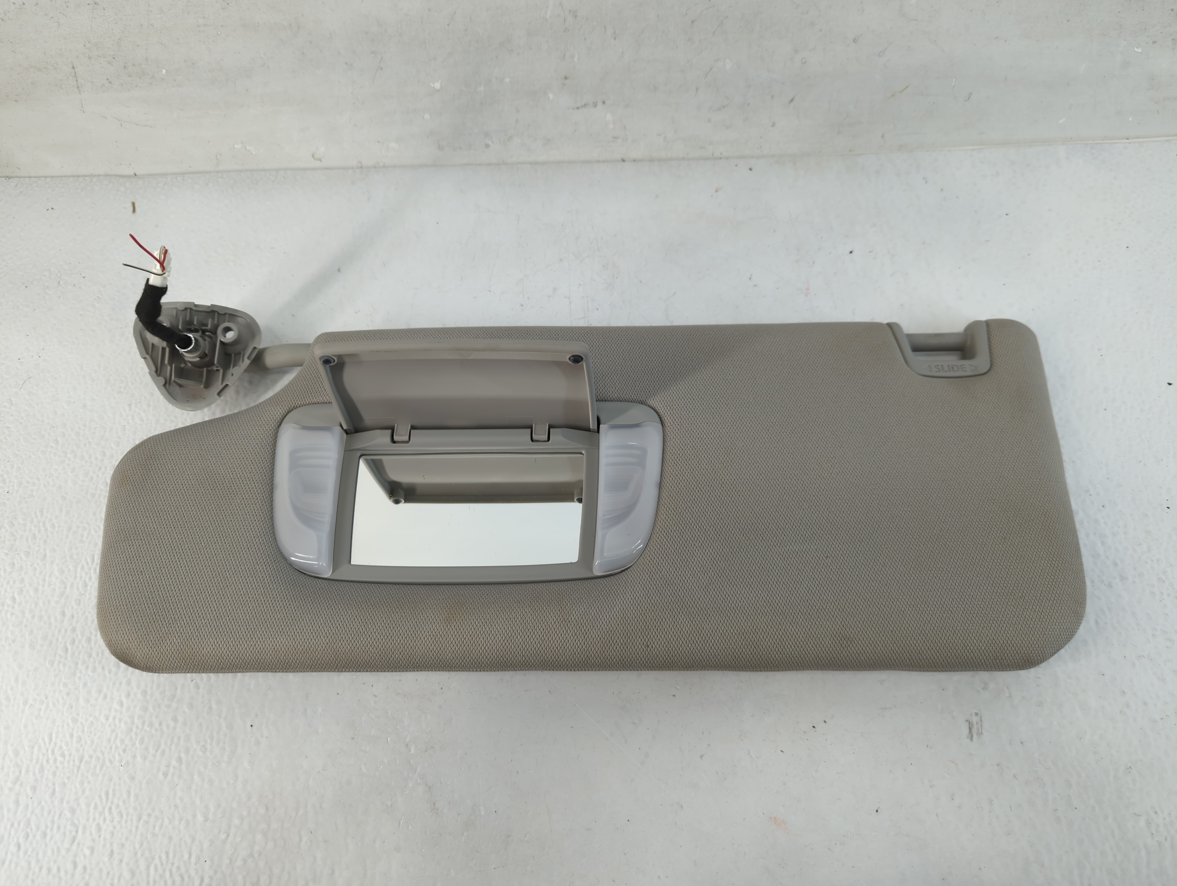 2015-2020 Toyota Sienna Driver Sun Visor Mirror Left Sunvisor Grey 819421 - Oemusedautoparts1.com