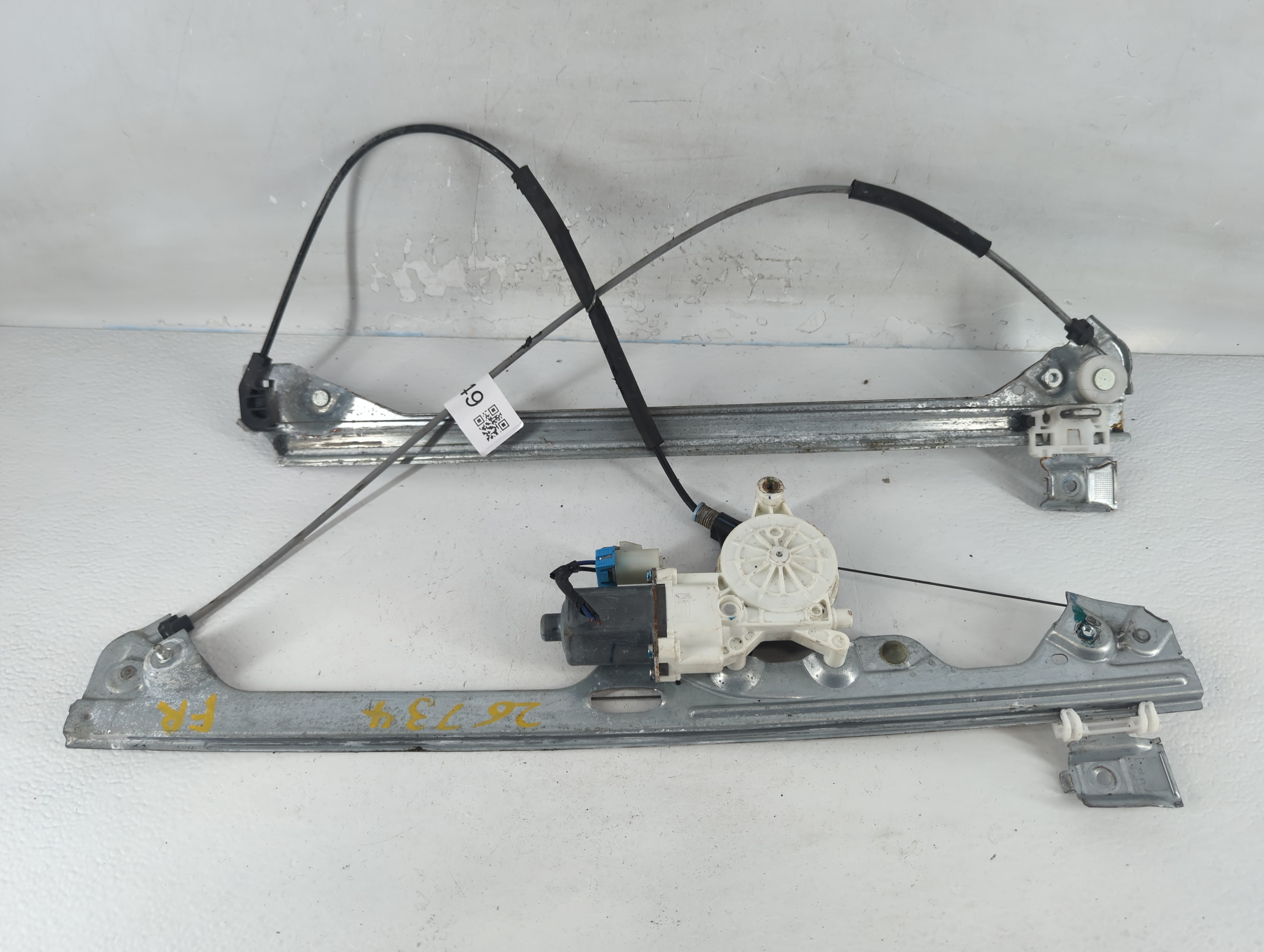 Picture of 2007-2014 Chevrolet Tahoe Driver Left Front Window Regulator 819549