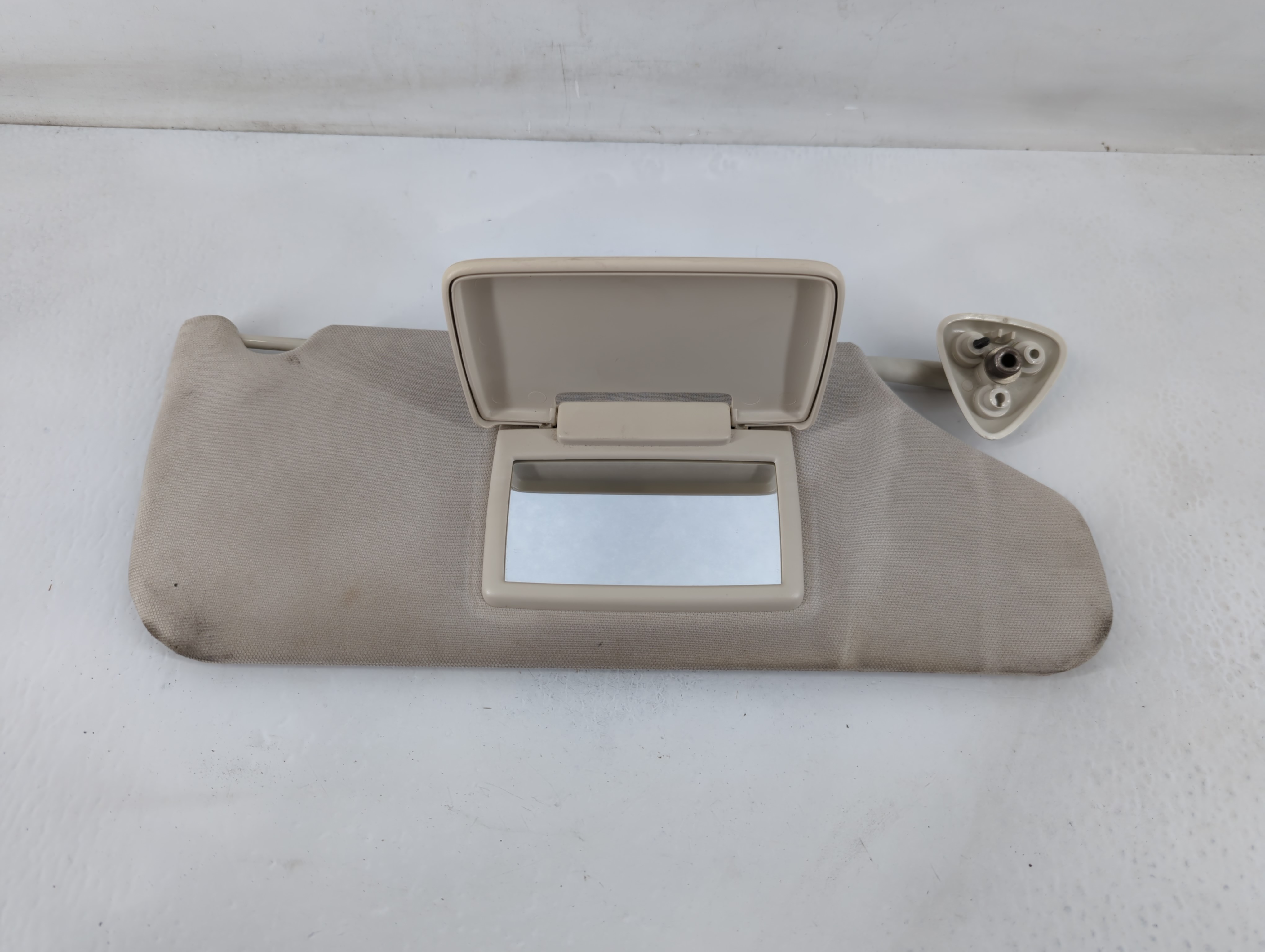 Picture of 2008-2010 Dodge Charger Passenger Sun Visor Mirror Right Sunvisor Beige 819579