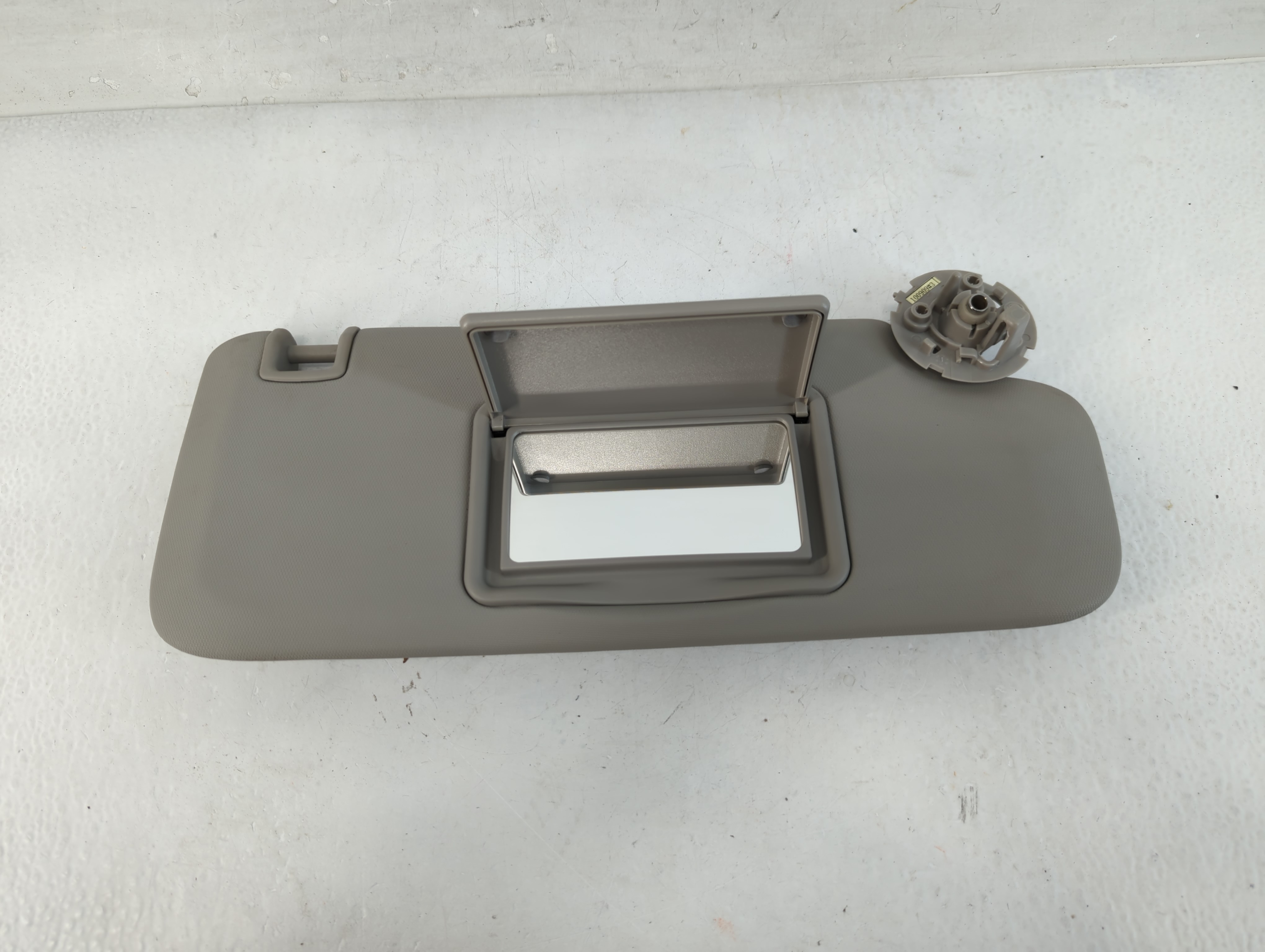 2011-2016 Chevrolet Cruze Passenger Sun Visor Mirror Right Sunvisor Grey 819593 - Oemusedautoparts1.com