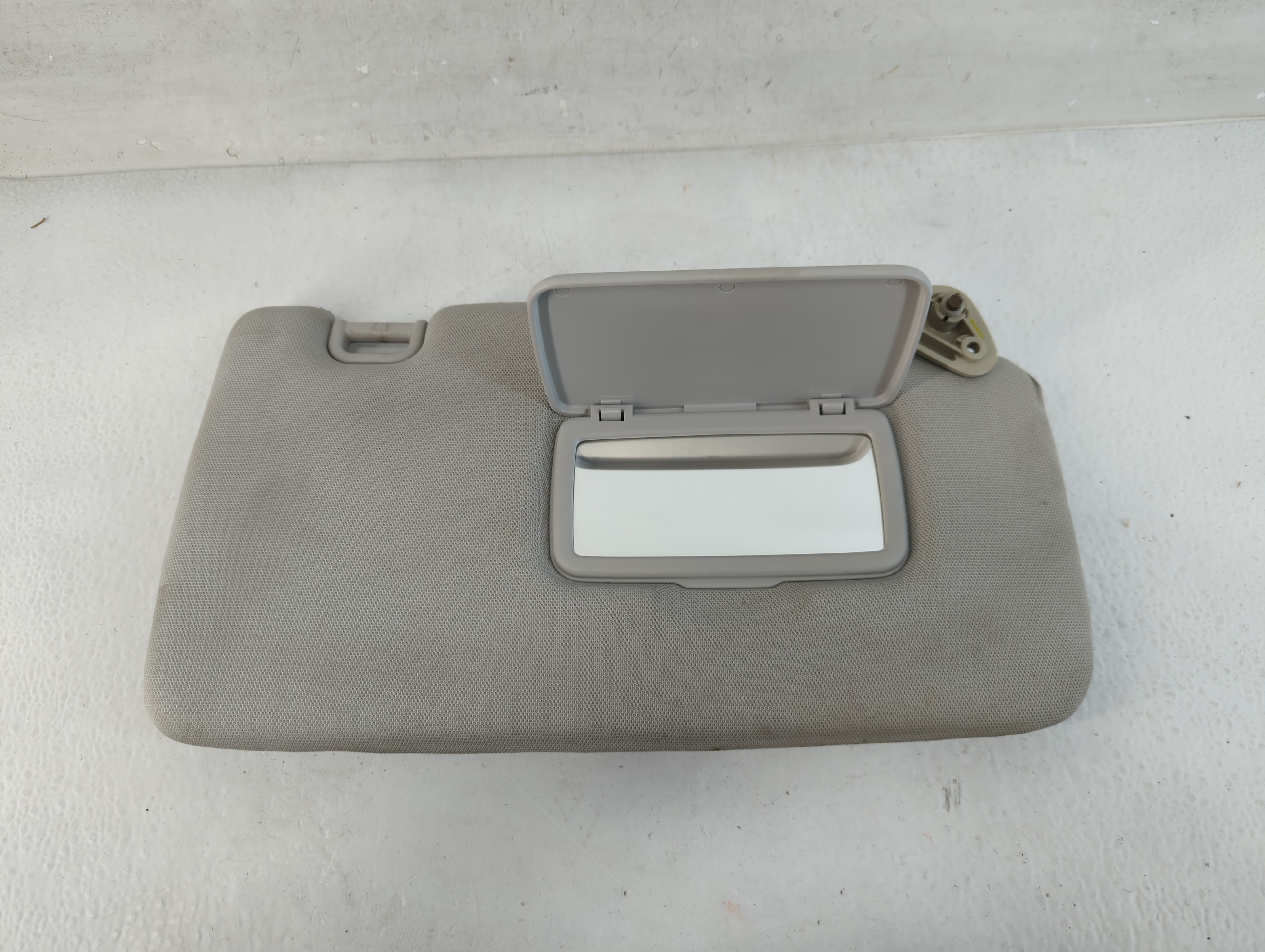 Picture of 2014-2016 Subaru Forester Passenger Sun Visor Mirror Right Sunvisor Grey 819594
