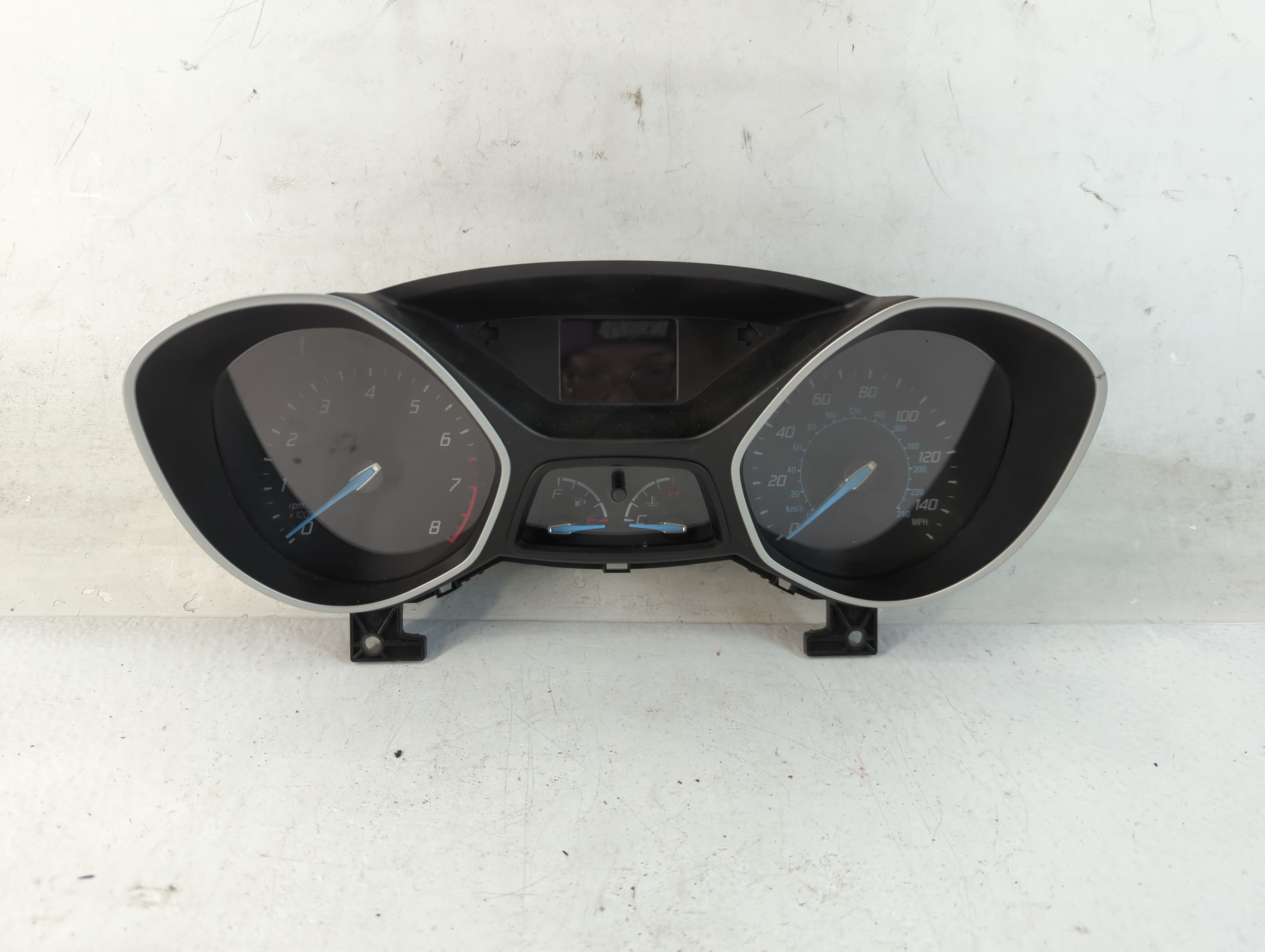 2013-2014 Ford Focus Speedometer Instrument Cluster Gauges Cm5t-10849-csd 819607 - Oemusedautoparts1.com