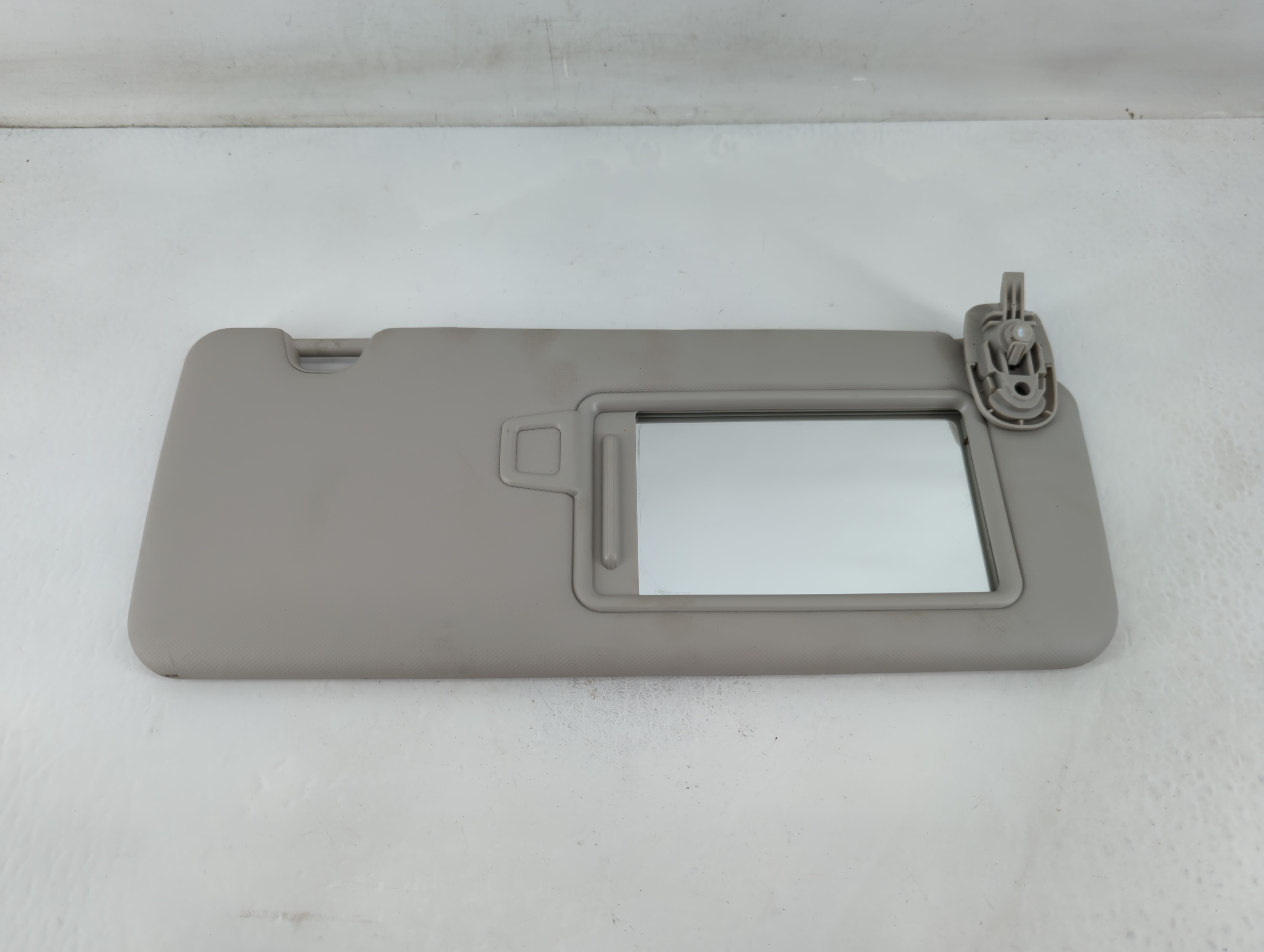Picture of 2022-2022 Hyundai Tucson Passenger Sun Visor Mirror Right Sunvisor Grey 819624
