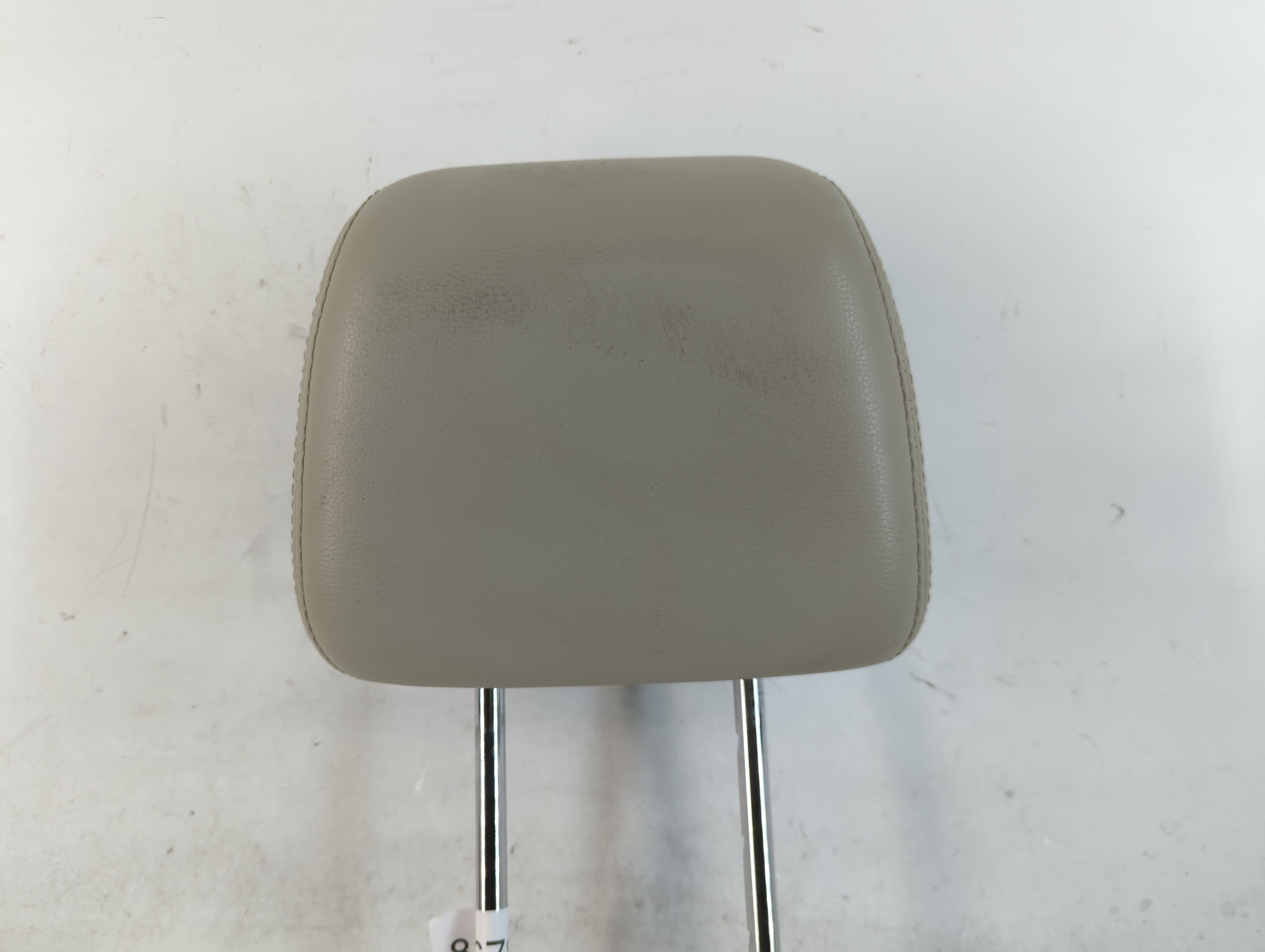 2010 Subaru Legacy Headrest Head Rest Front Driver Passenger Seat Grey 819678 - Oemusedautoparts1.com