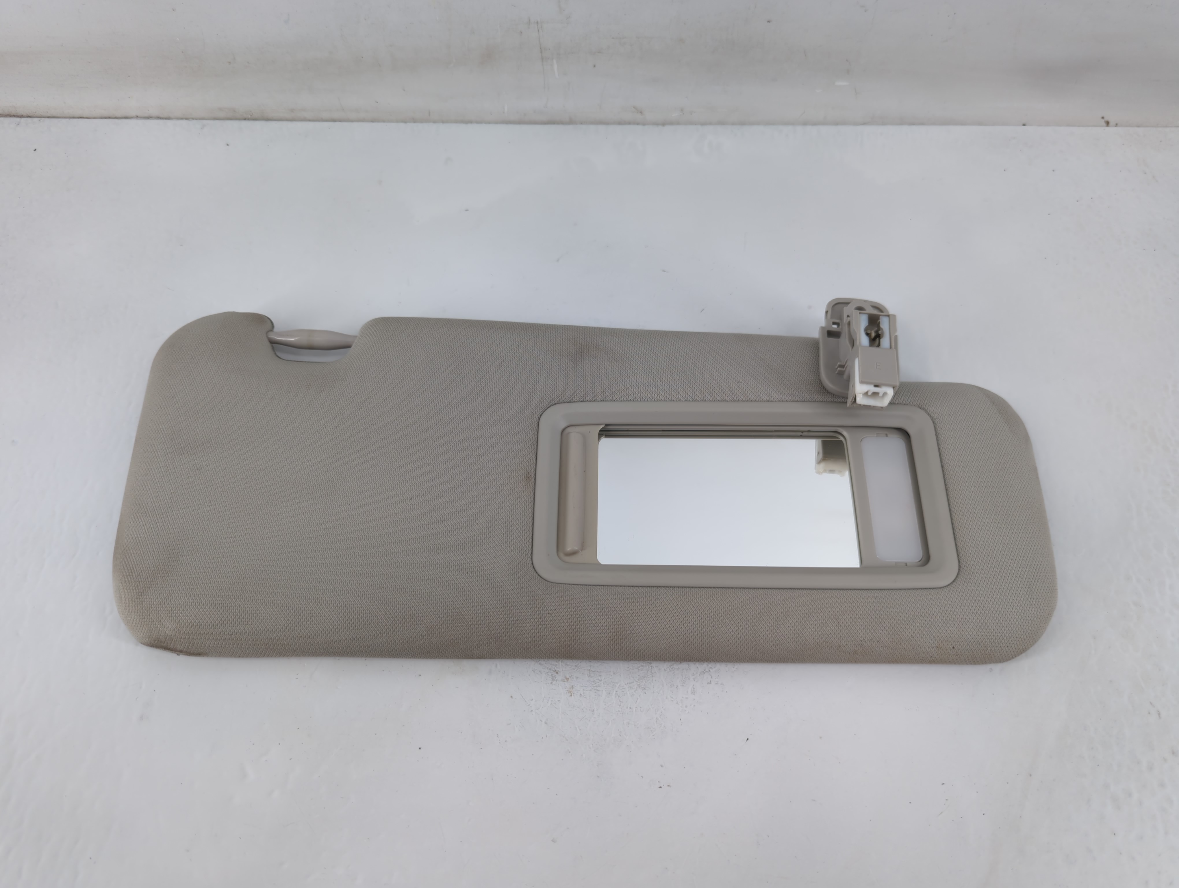2020-2021 Mazda 6 Passenger Sun Visor Mirror Right Sunvisor Grey 819694 - Oemusedautoparts1.com