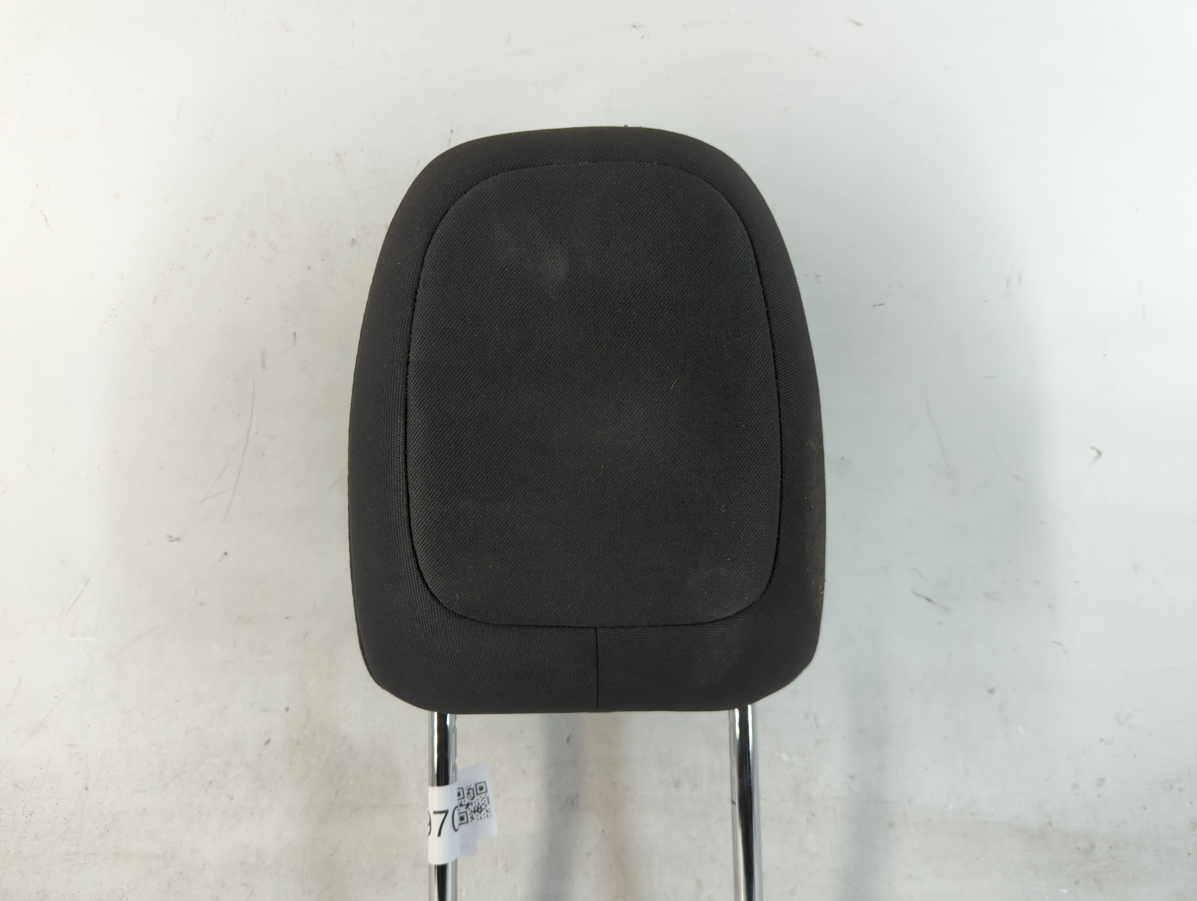Jeep Cherokee Headrest Head Rest Front Driver Passenger Seat Black 819703 - Oemusedautoparts1.com