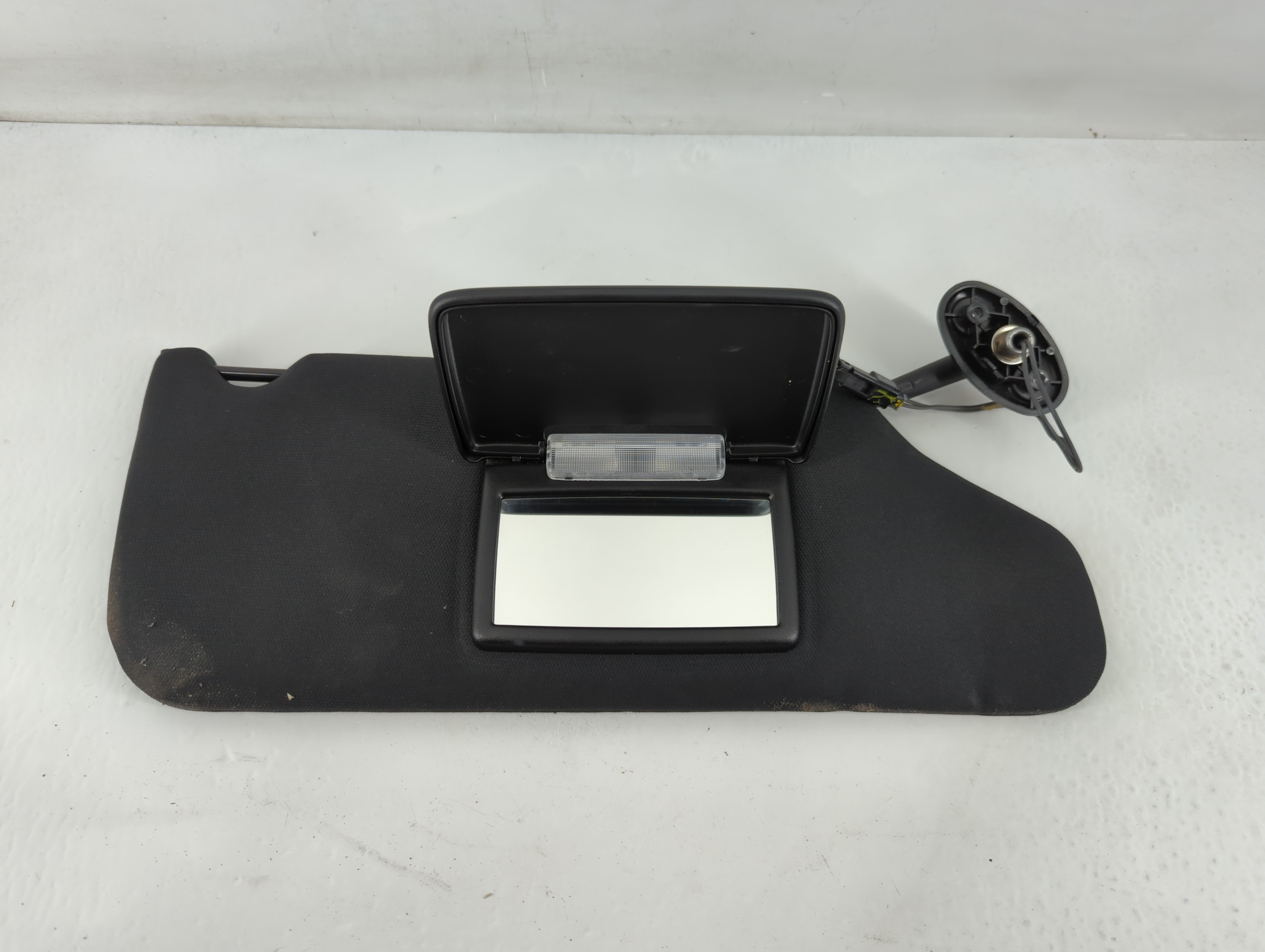 2011-2014 Dodge Avenger Passenger Sun Visor Mirror Right Sunvisor Black 819715 - Oemusedautoparts1.com