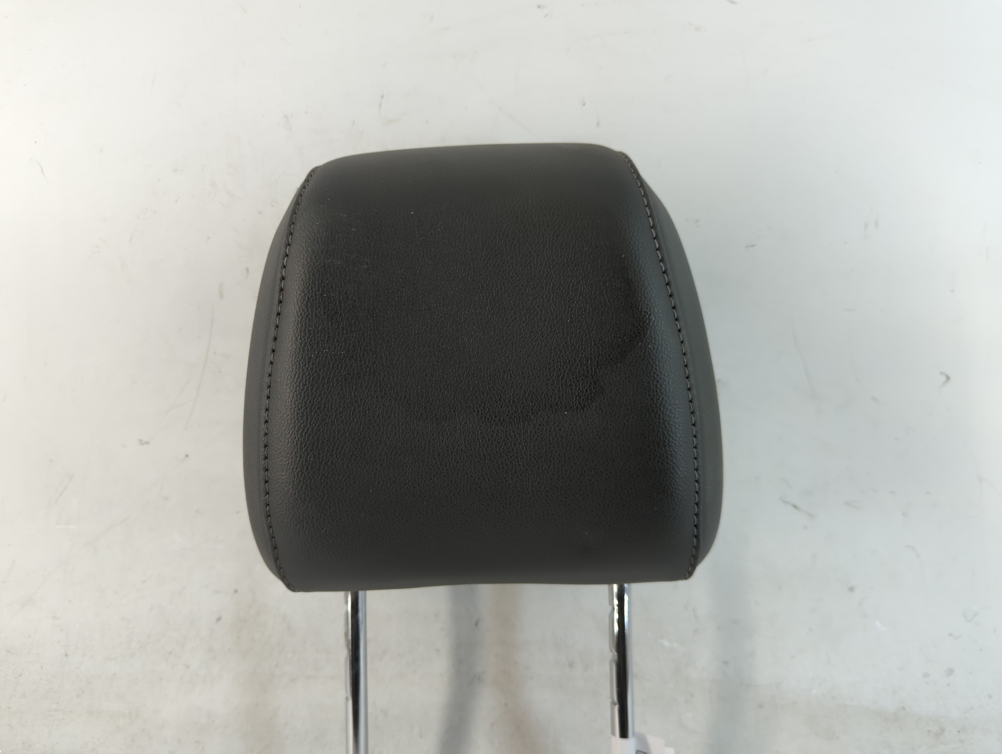 2015 Ford Escape Headrest Head Rest Front Driver Passenger Seat Black 819740 - Oemusedautoparts1.com
