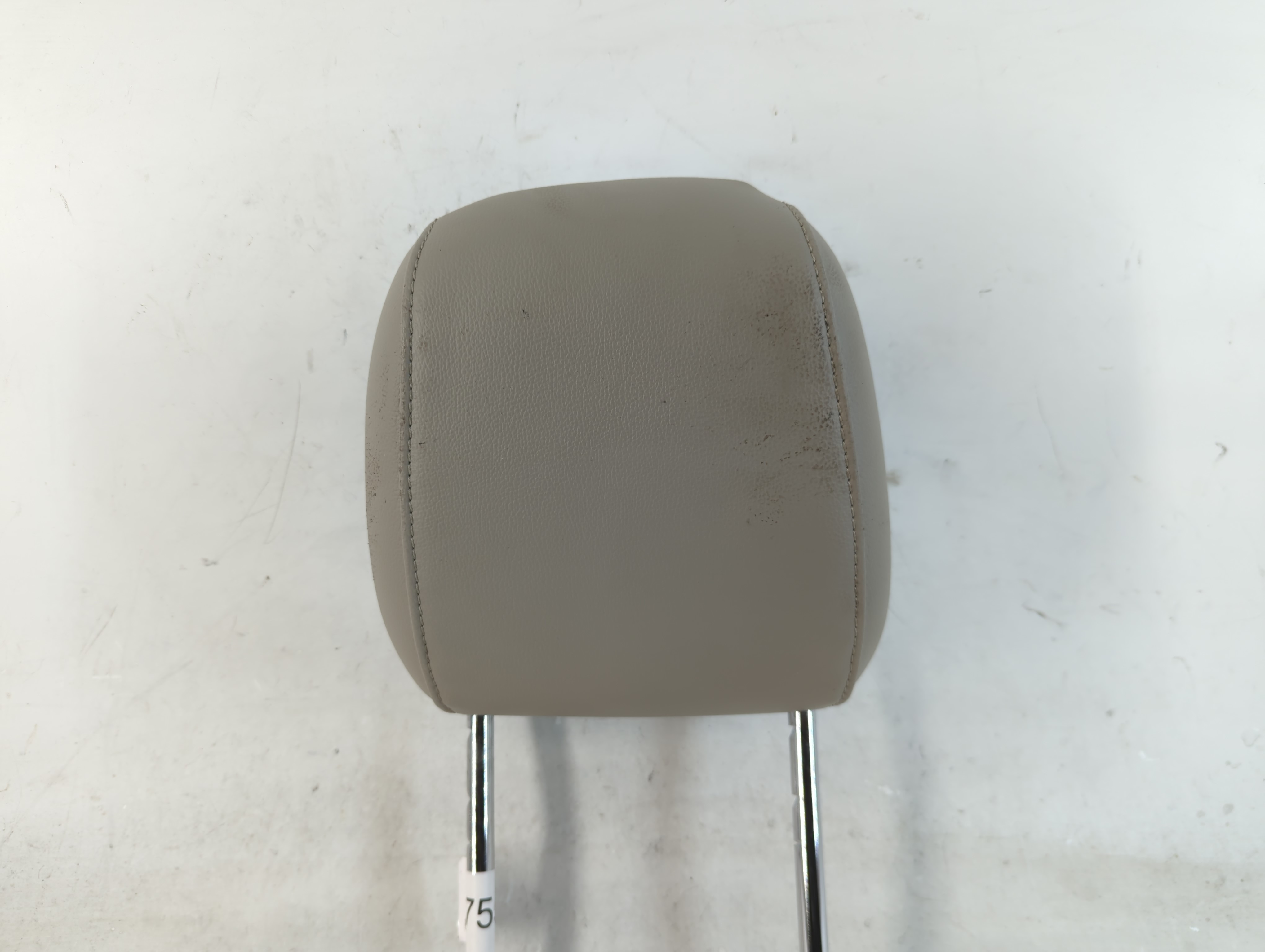 2018 Ford Escape Headrest Head Rest Front Driver Passenger Seat Grey 819755 - Oemusedautoparts1.com