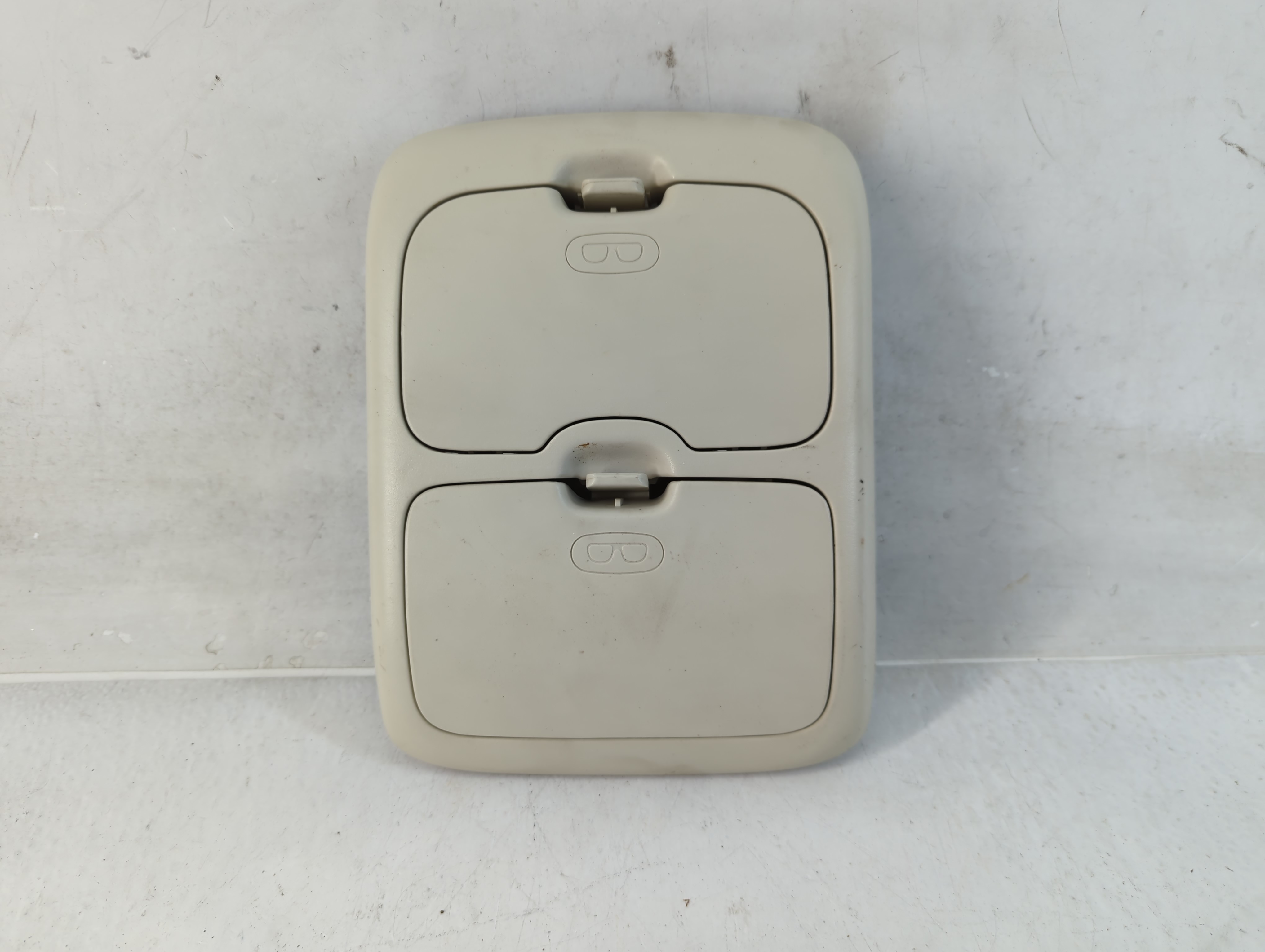 2020 Lincoln Navigator Overhead Roof Console 819767 - Oemusedautoparts1.com