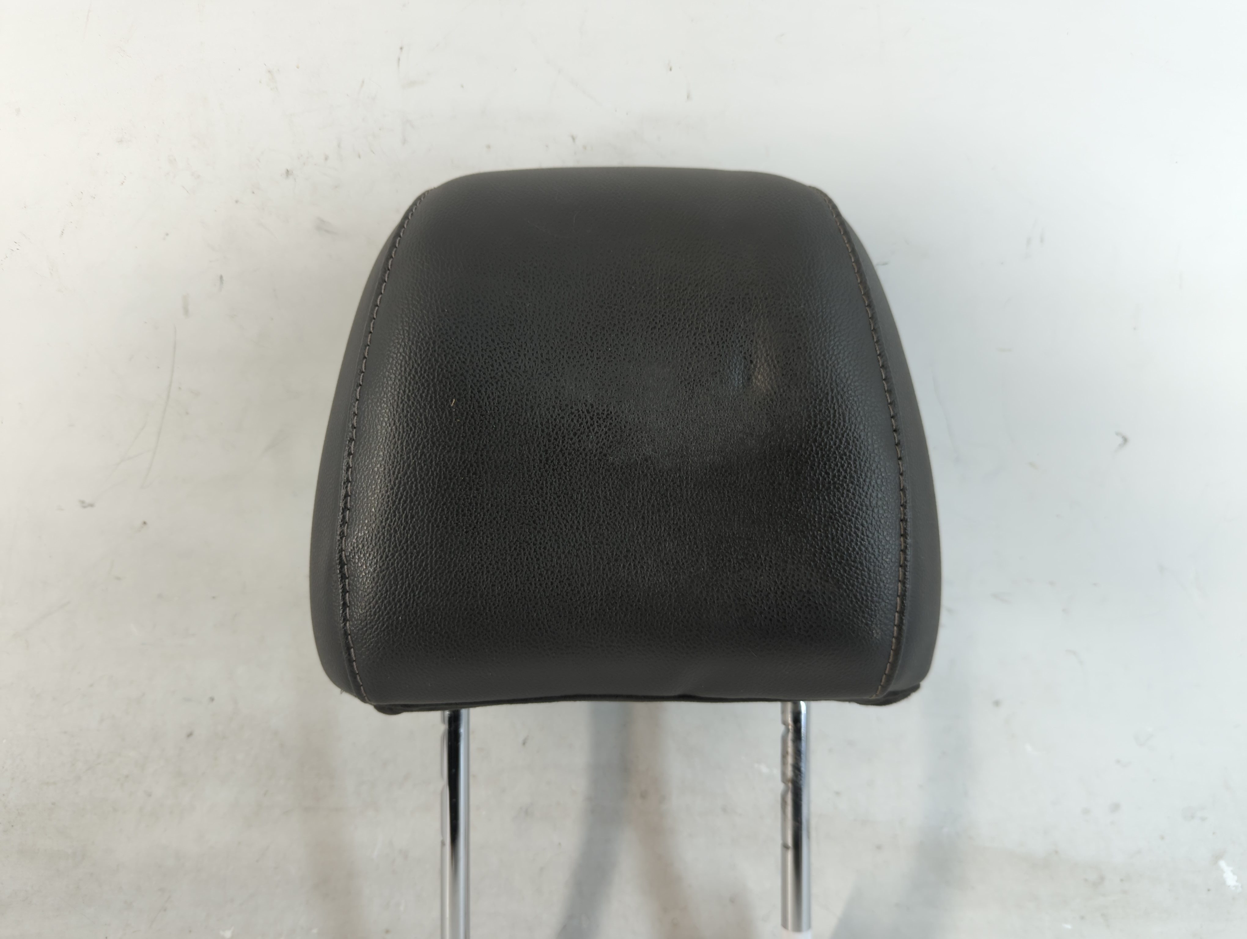 2014 Ford Escape Headrest Head Rest Front Driver Passenger Seat Black 819817 - Oemusedautoparts1.com