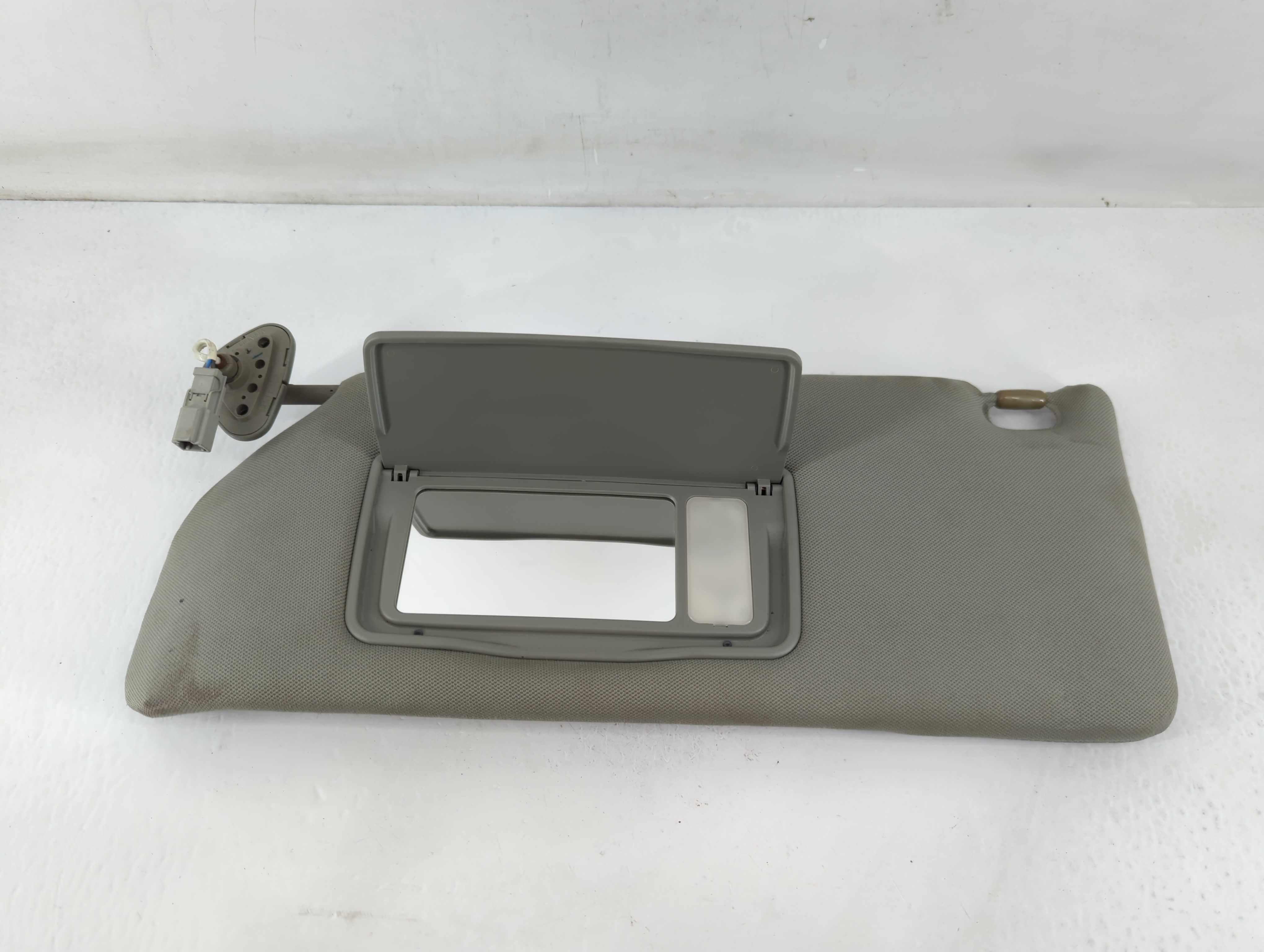 2006-2010 Honda Odyssey Driver Sun Visor Mirror Left Sunvisor Grey 819821 - Oemusedautoparts1.com