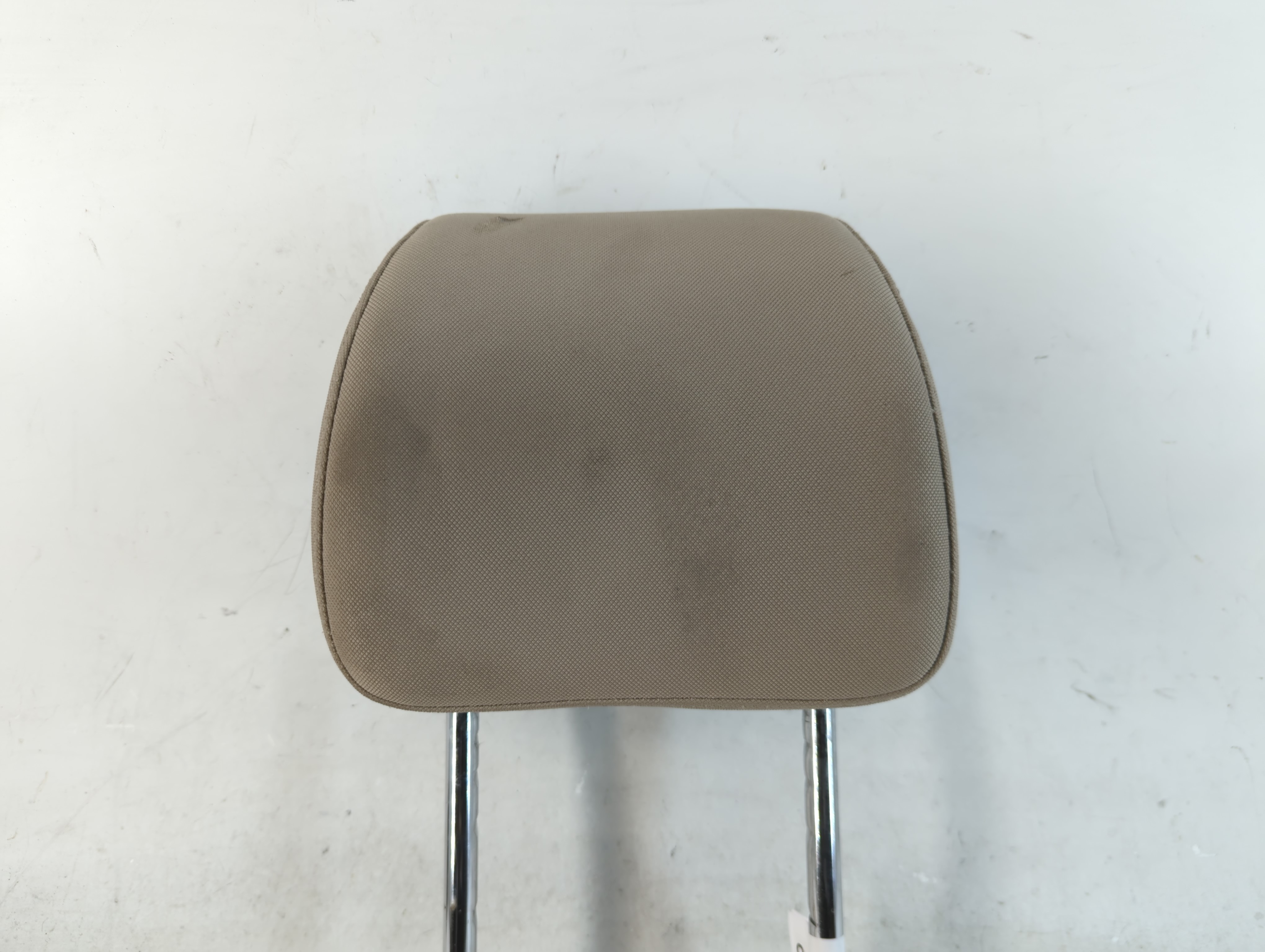 Hyundai Tucson Headrest Head Rest Front Driver Passenger Seat Beige 819885 - Oemusedautoparts1.com