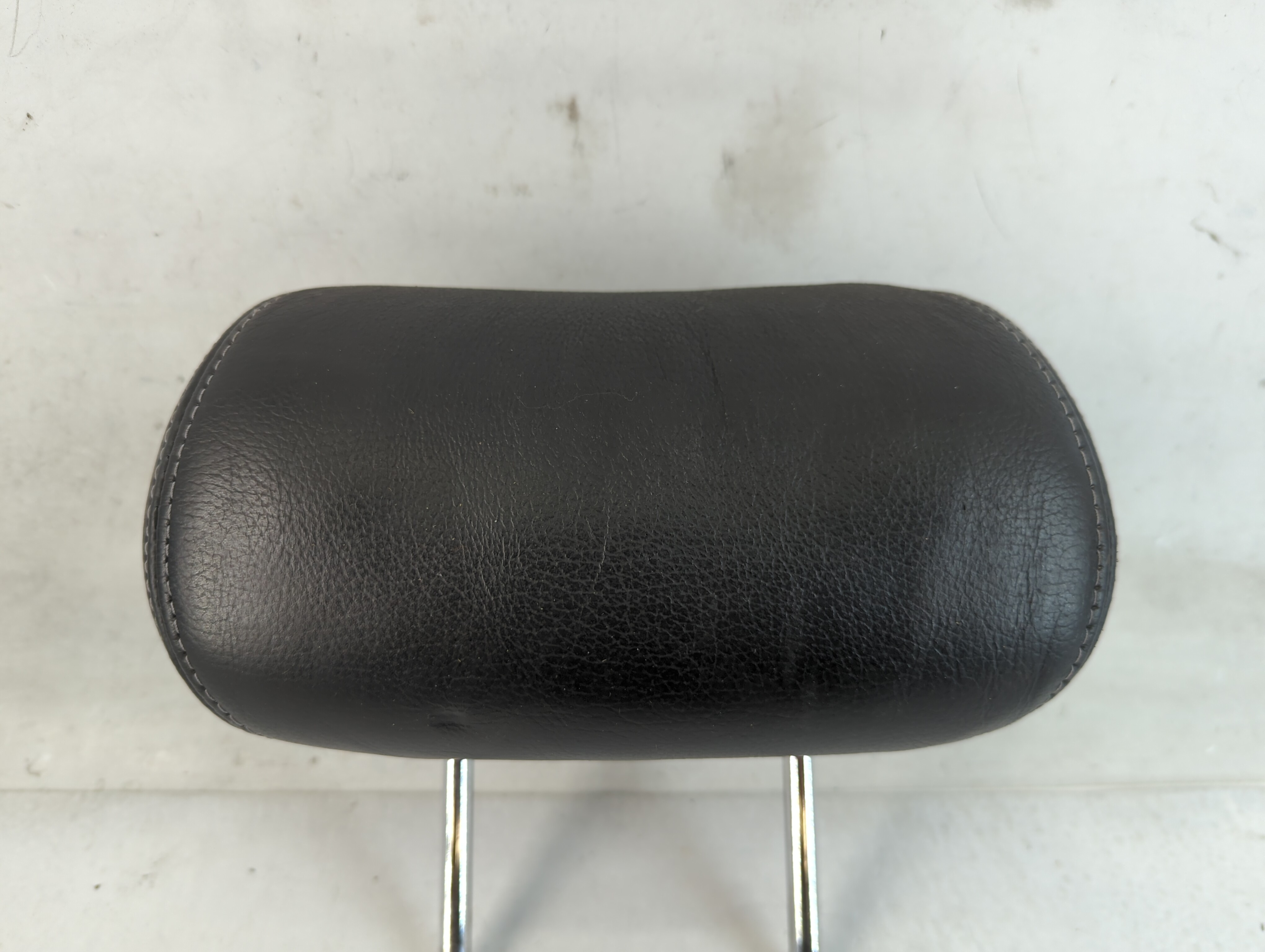 2006-2008 Hyundai Sonata Headrest Head Rest Rear Seat Black 819925 - Oemusedautoparts1.com