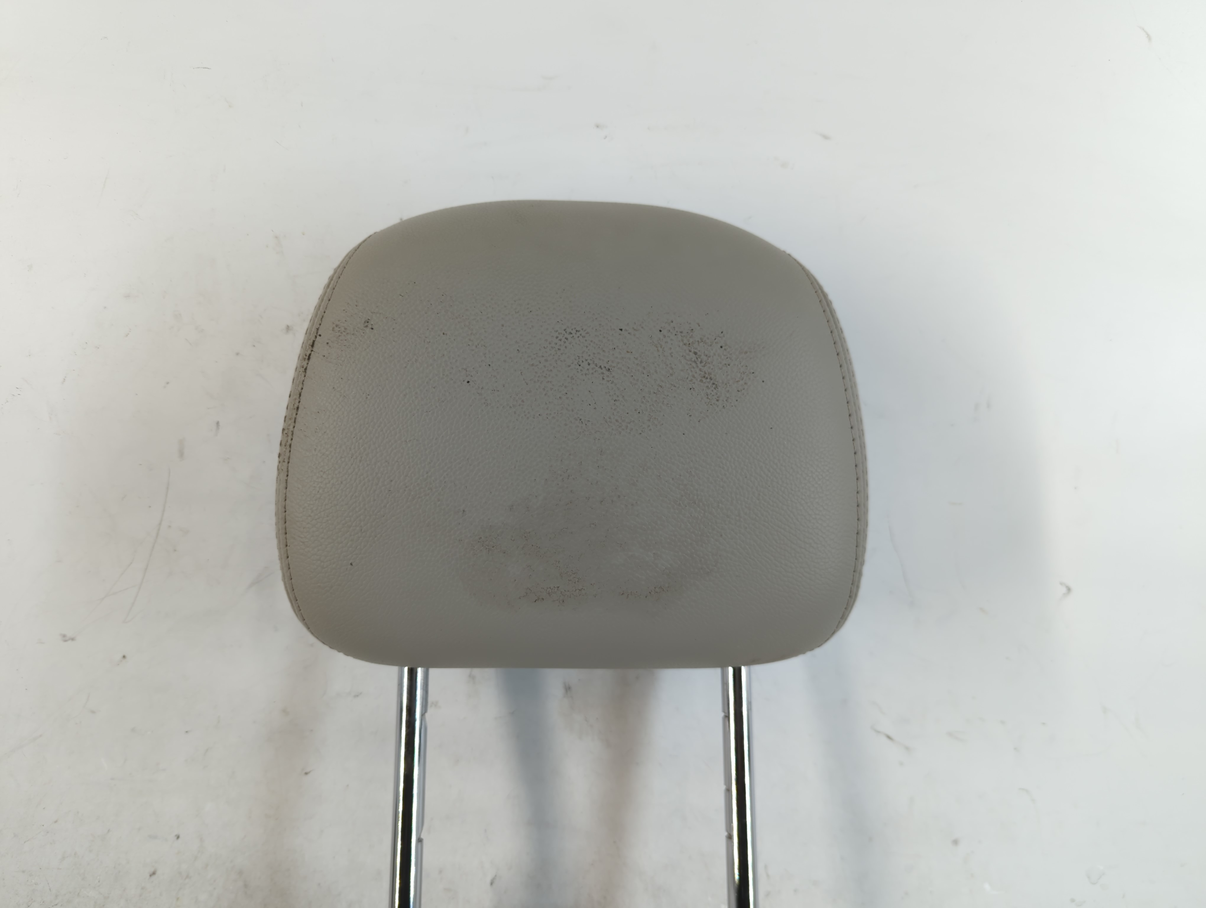Chrysler Town & Country Headrest Head Rest Front Driver Passenger Seat 819926 - Oemusedautoparts1.com