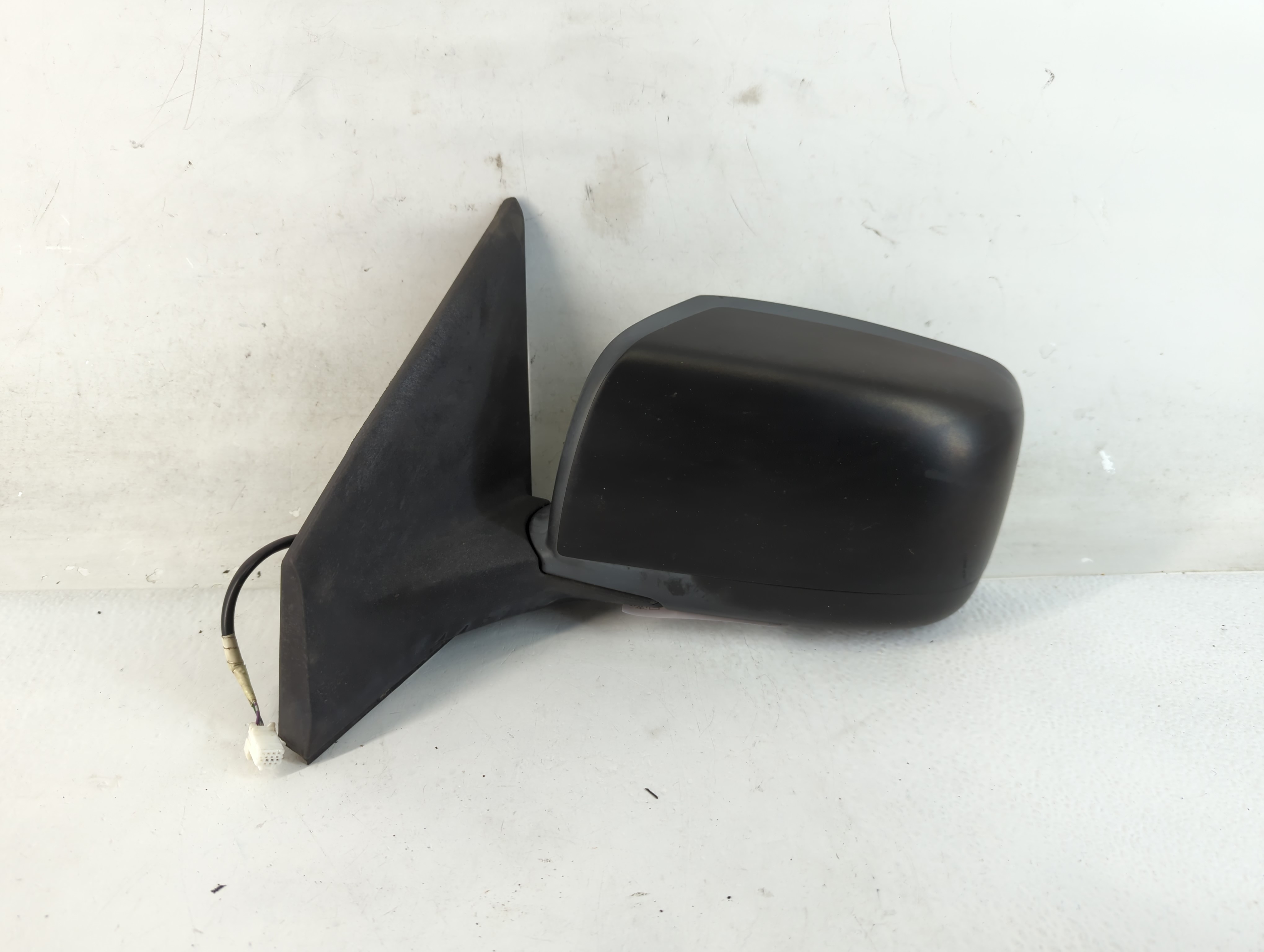 2008-2015 Nissan Rogue Driver Left Side View Power Door Mirror Black 819983 - Oemusedautoparts1.com