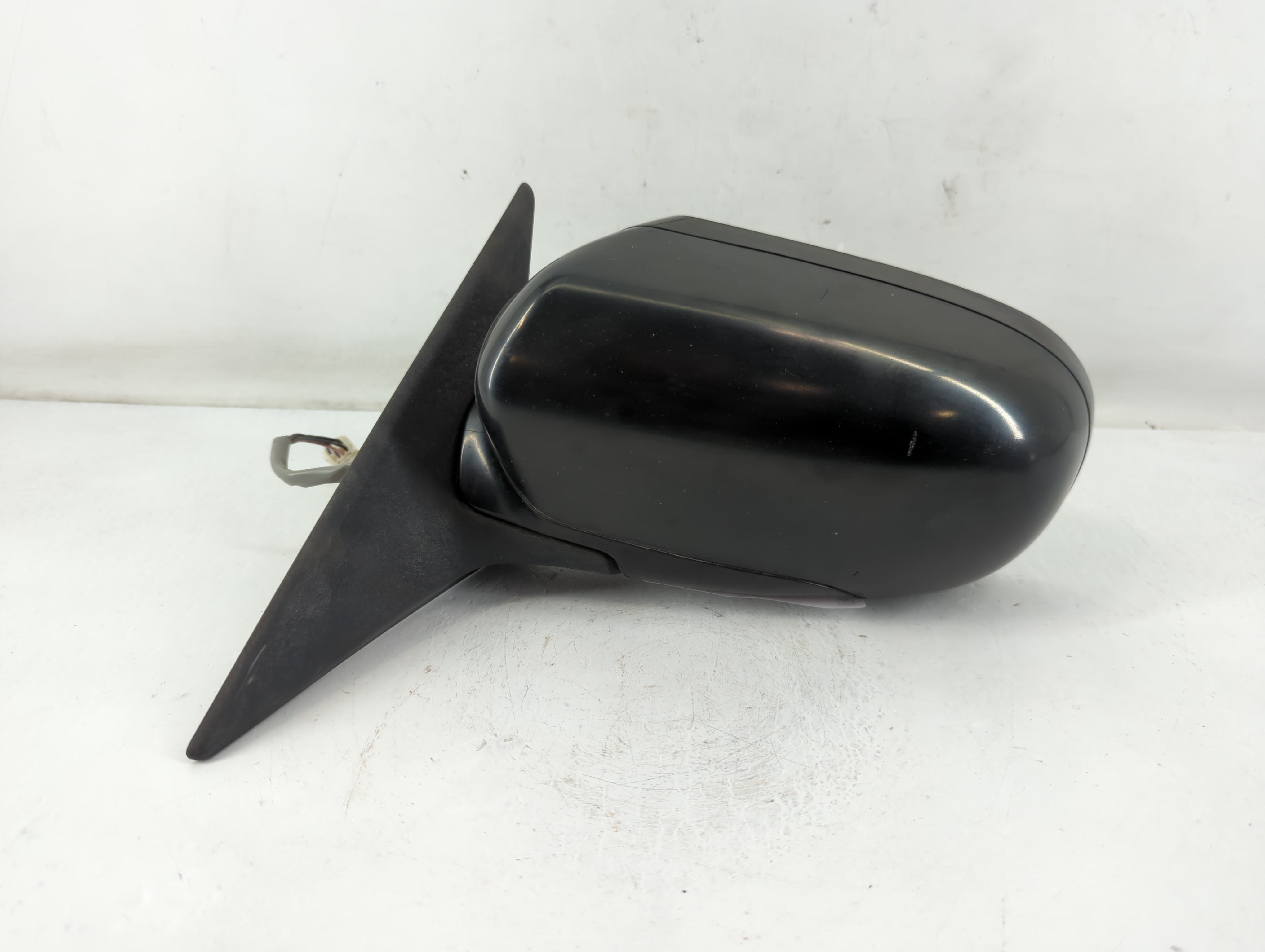 2005-2009 Subaru Legacy Driver Left Side View Power Door Mirror Black 819988 - Oemusedautoparts1.com
