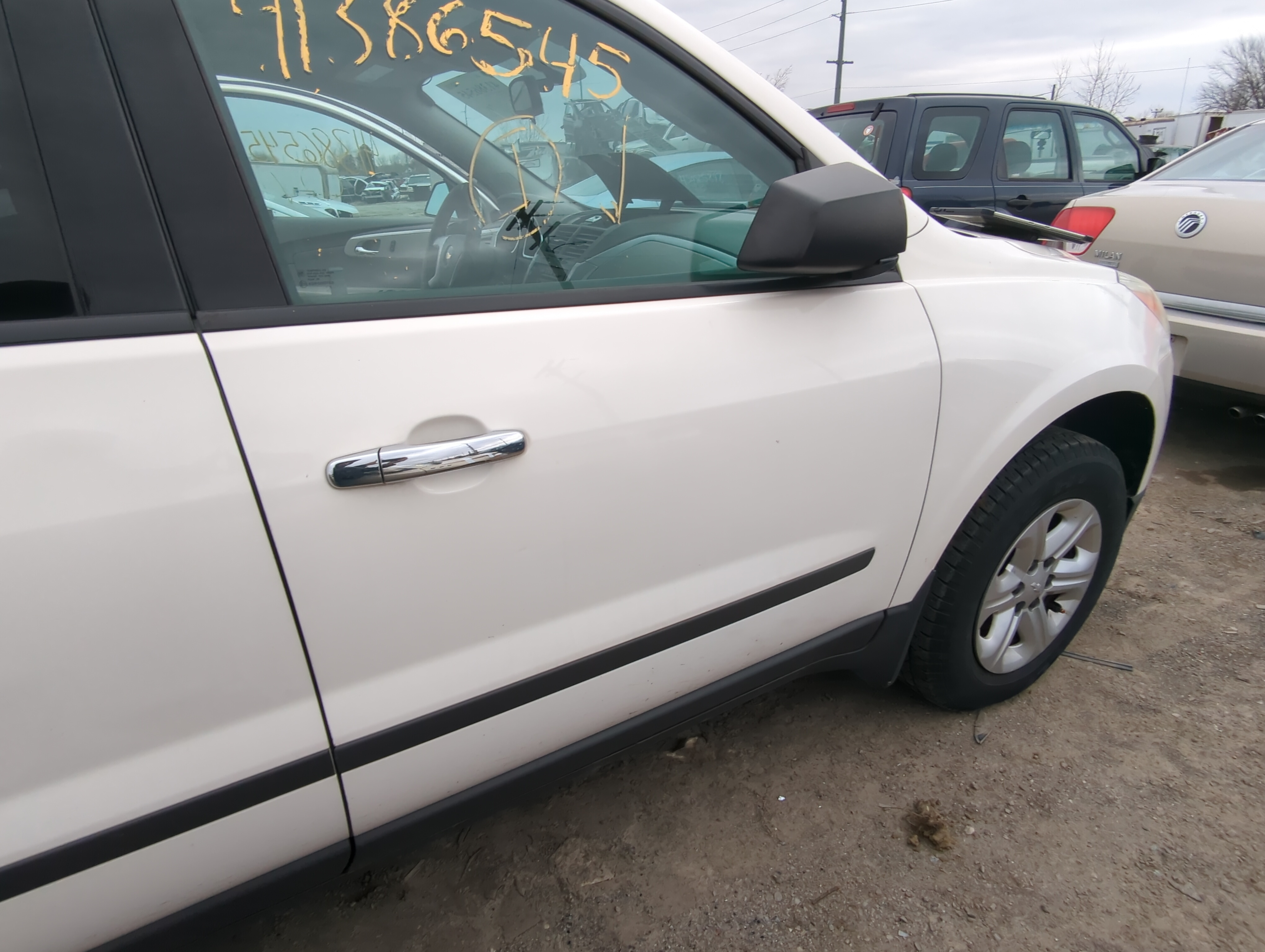 Picture of Chevrolet Traverse Passenger Front Door Oem 820060