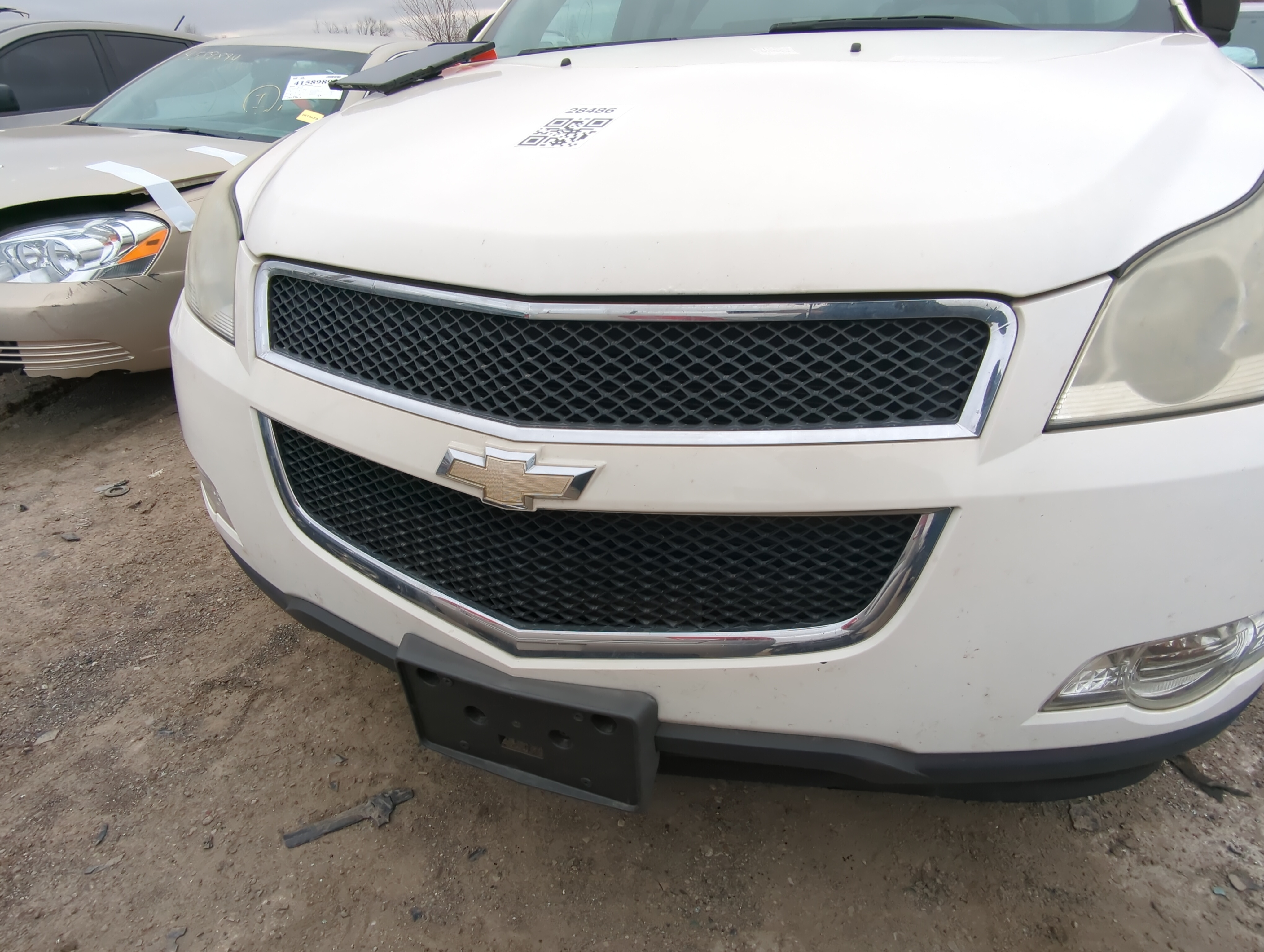 Picture of 2011 Chevrolet Traverse Front Bumper Grille 820068