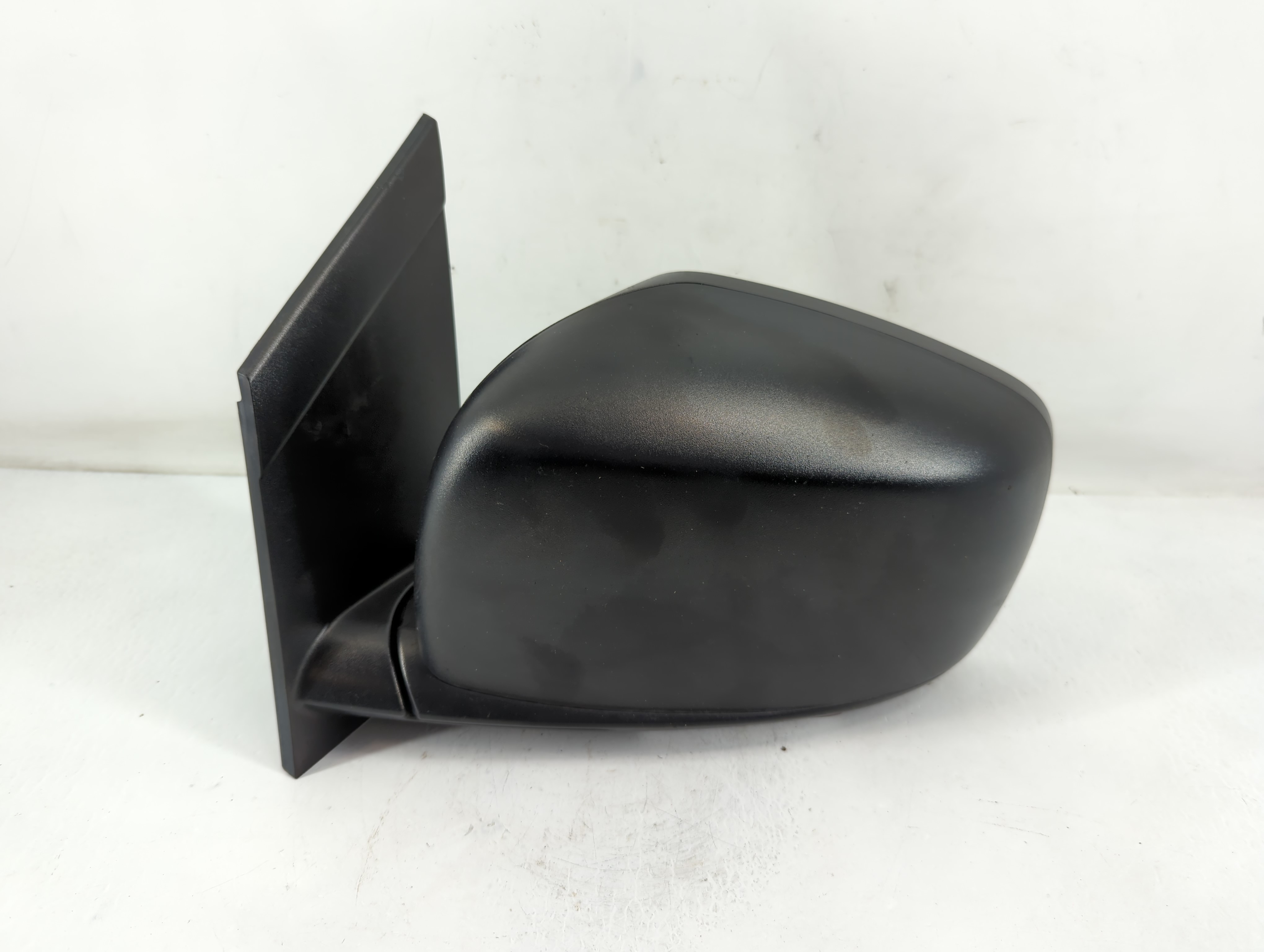 Picture of Dodge Caravan Driver Left Side View Power Door Mirror Black 820222