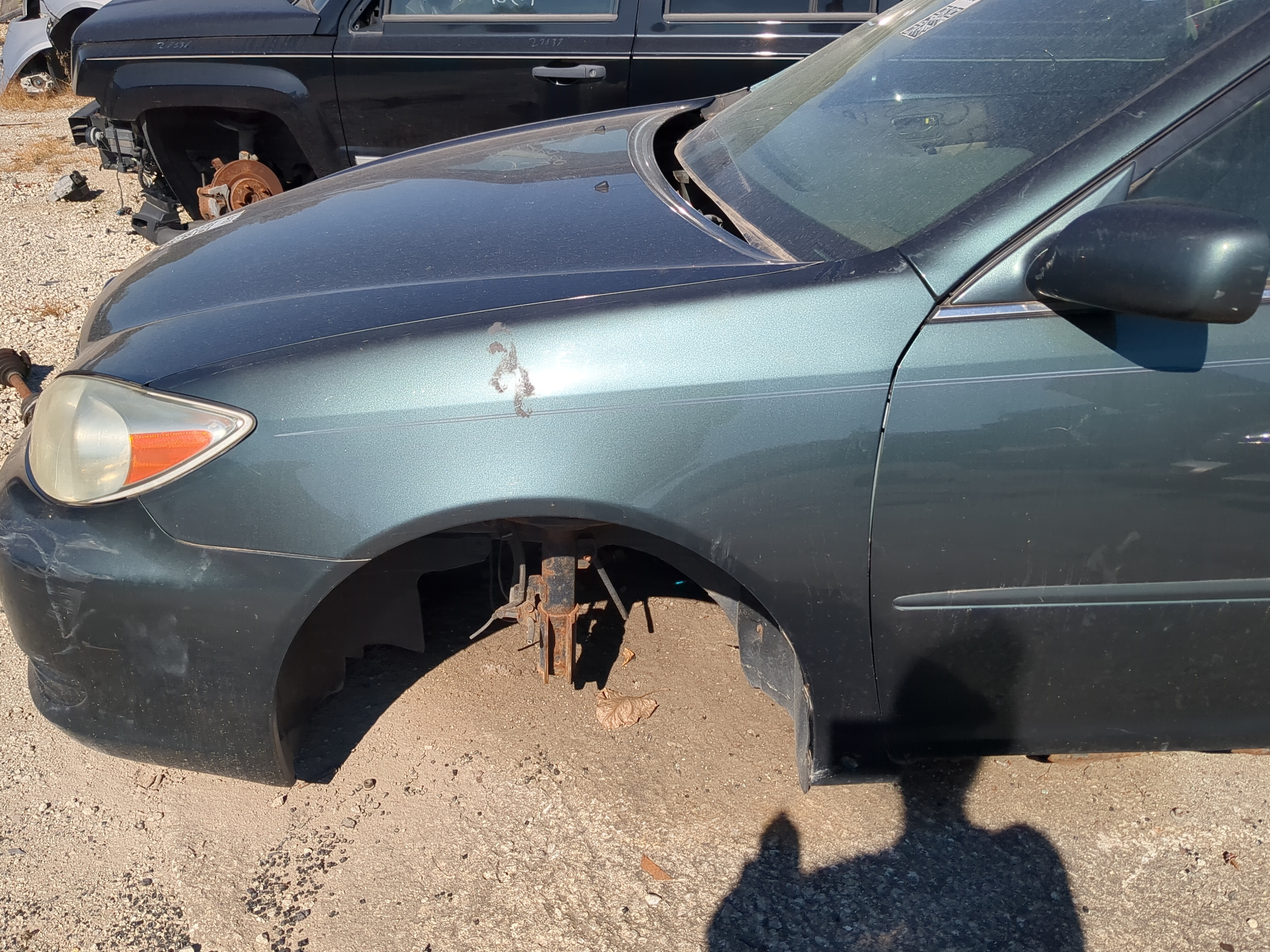 2002-2006 Toyota Camry Driver Fender 820438 - Oemusedautoparts1.com