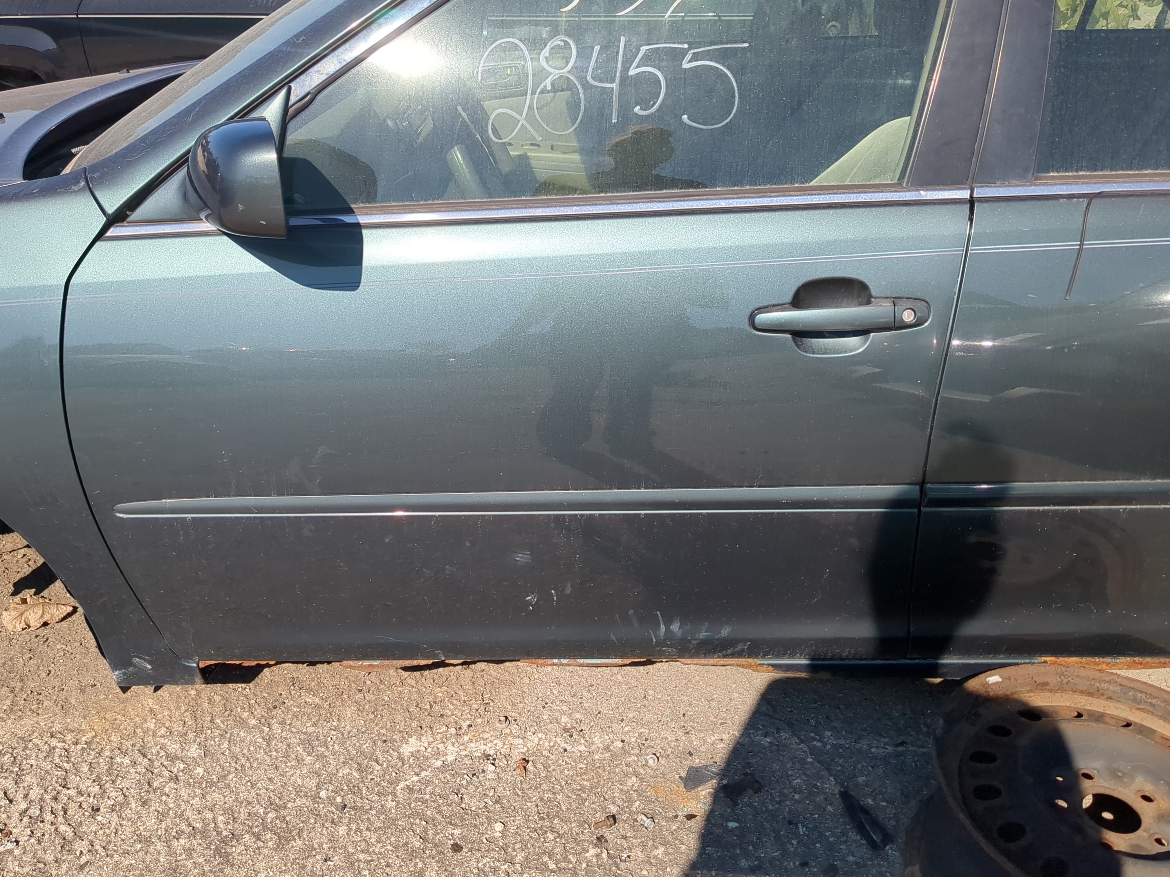 2002-2006 Toyota Camry Driver Front Door Oem 820535 - Oemusedautoparts1.com