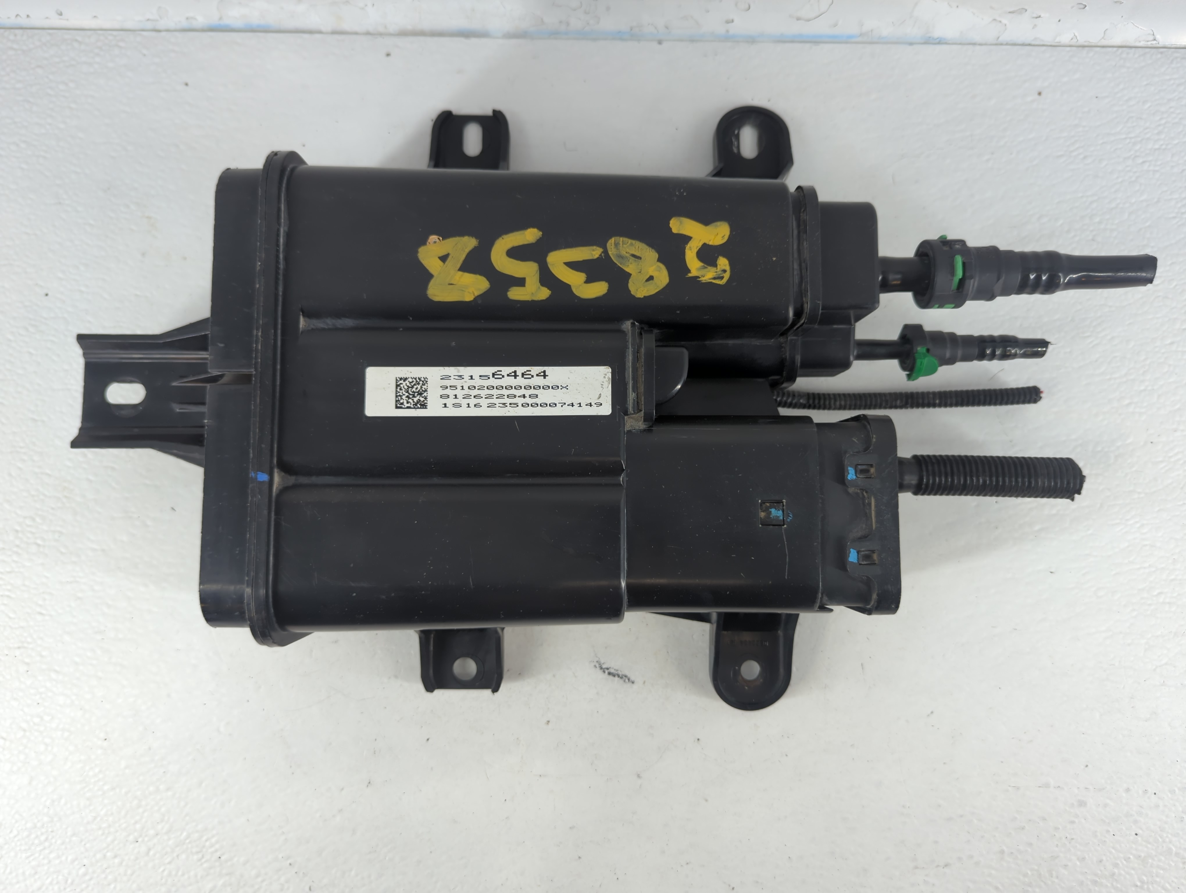 2017 Gmc Terrain Fuel Vapor Charcoal Canister 820779 - Oemusedautoparts1.com