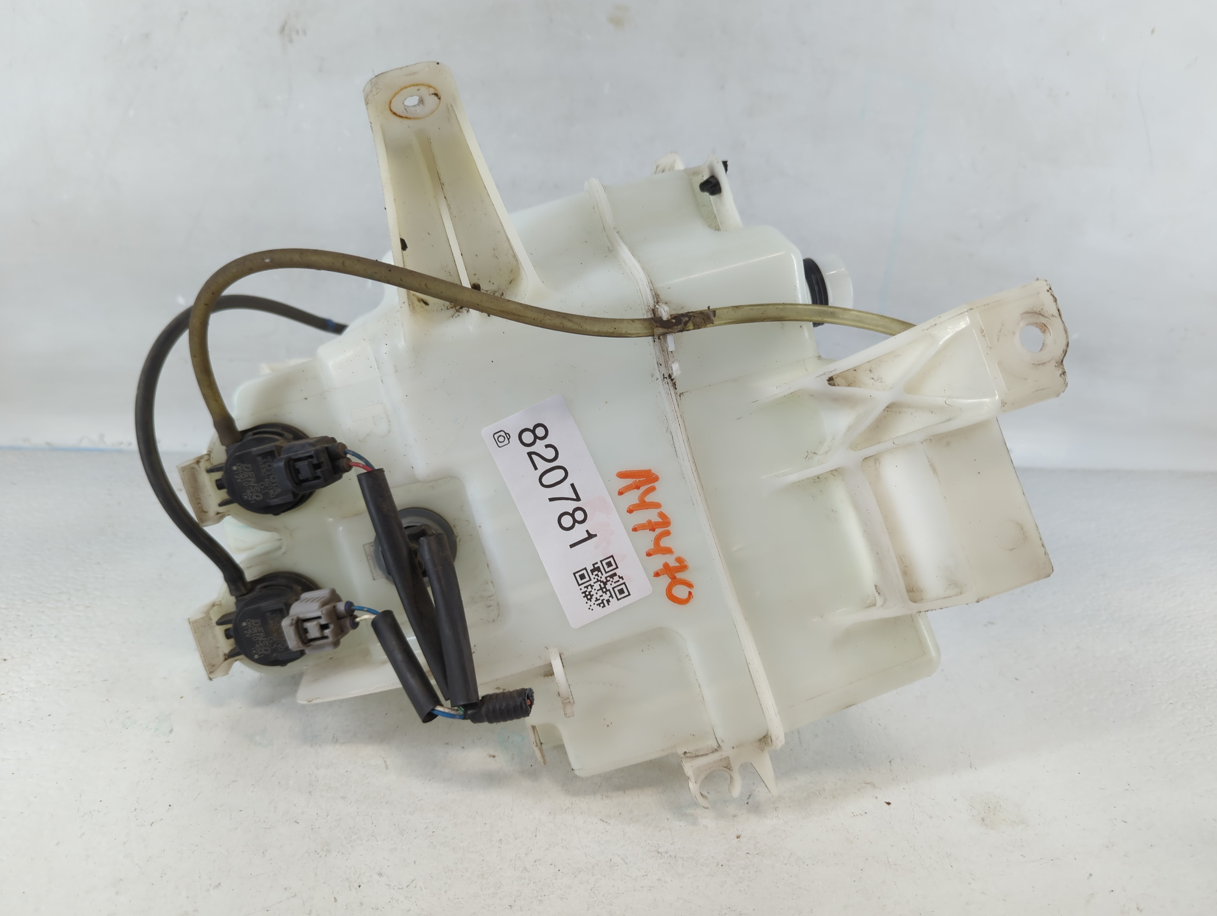 2008-2012 Toyota Rav4 Windshield Washer Fluid Reservoir Bottle Oem 820781 - Oemusedautoparts1.com