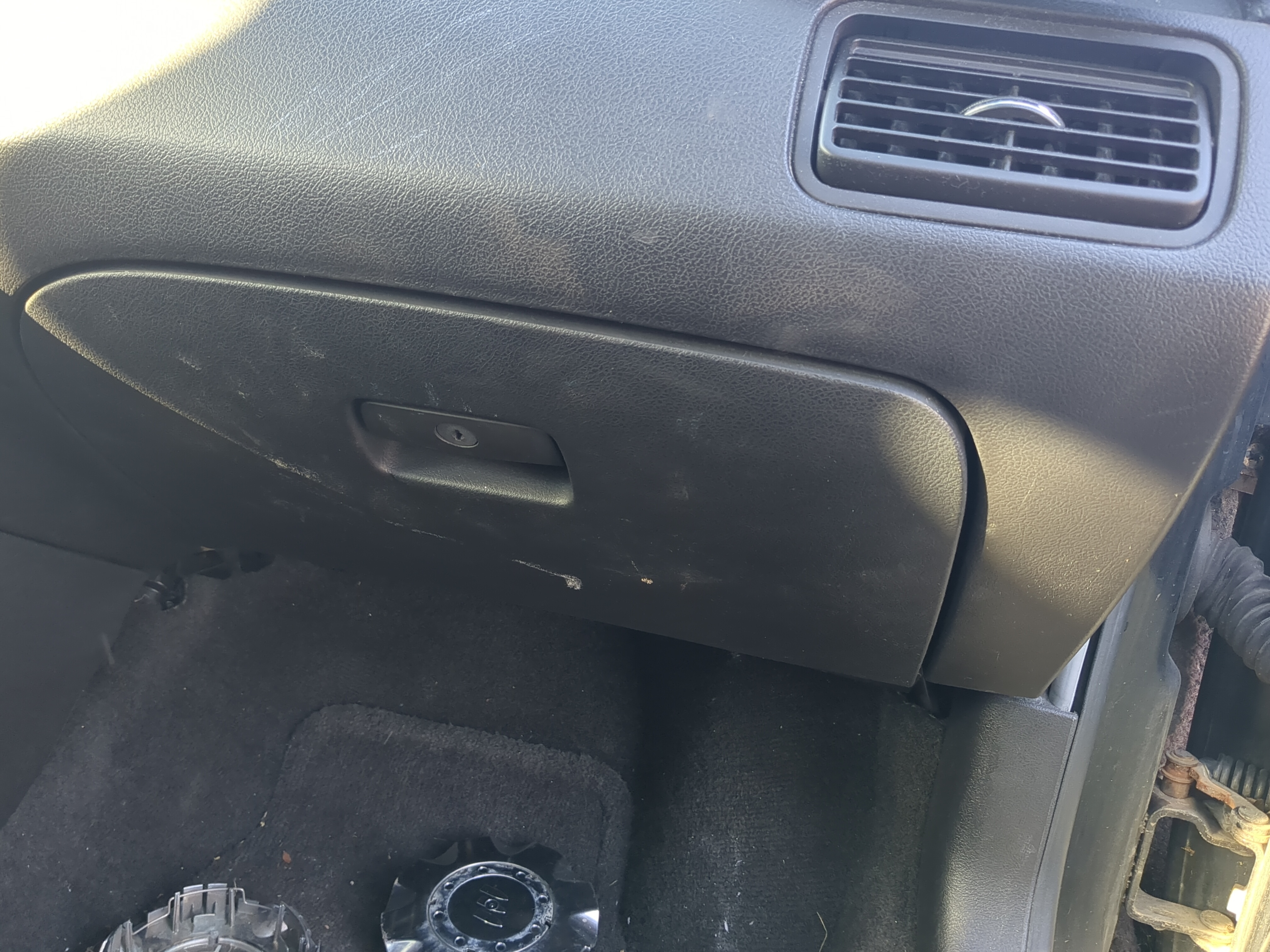 2005 Buick Lacrosse Passenger Glove Box Door Storage Compartment 820990 - Oemusedautoparts1.com