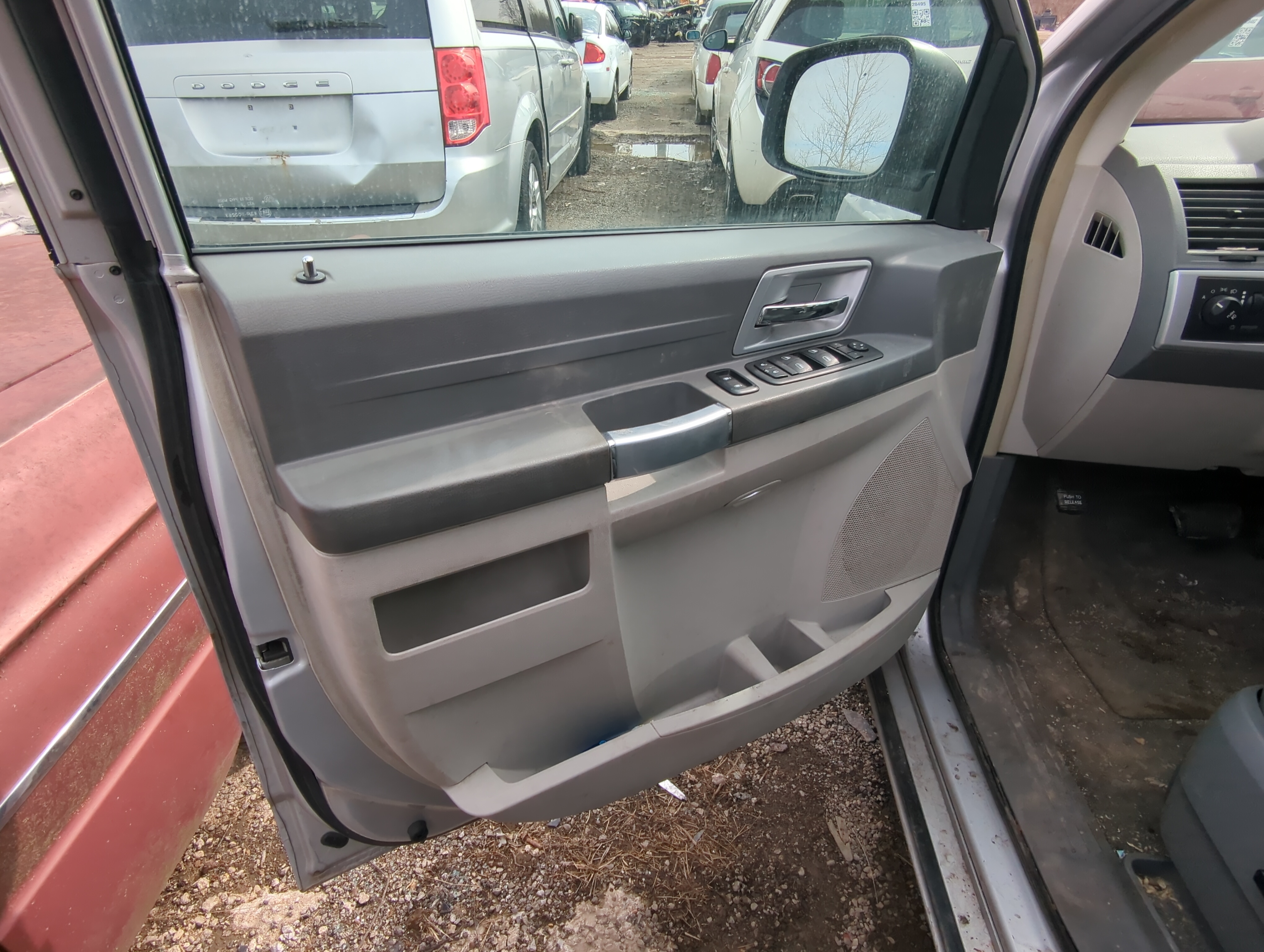 Picture of 2008 Chrysler Town & Country Front Left Driver Interior Door Panel Trim 821329