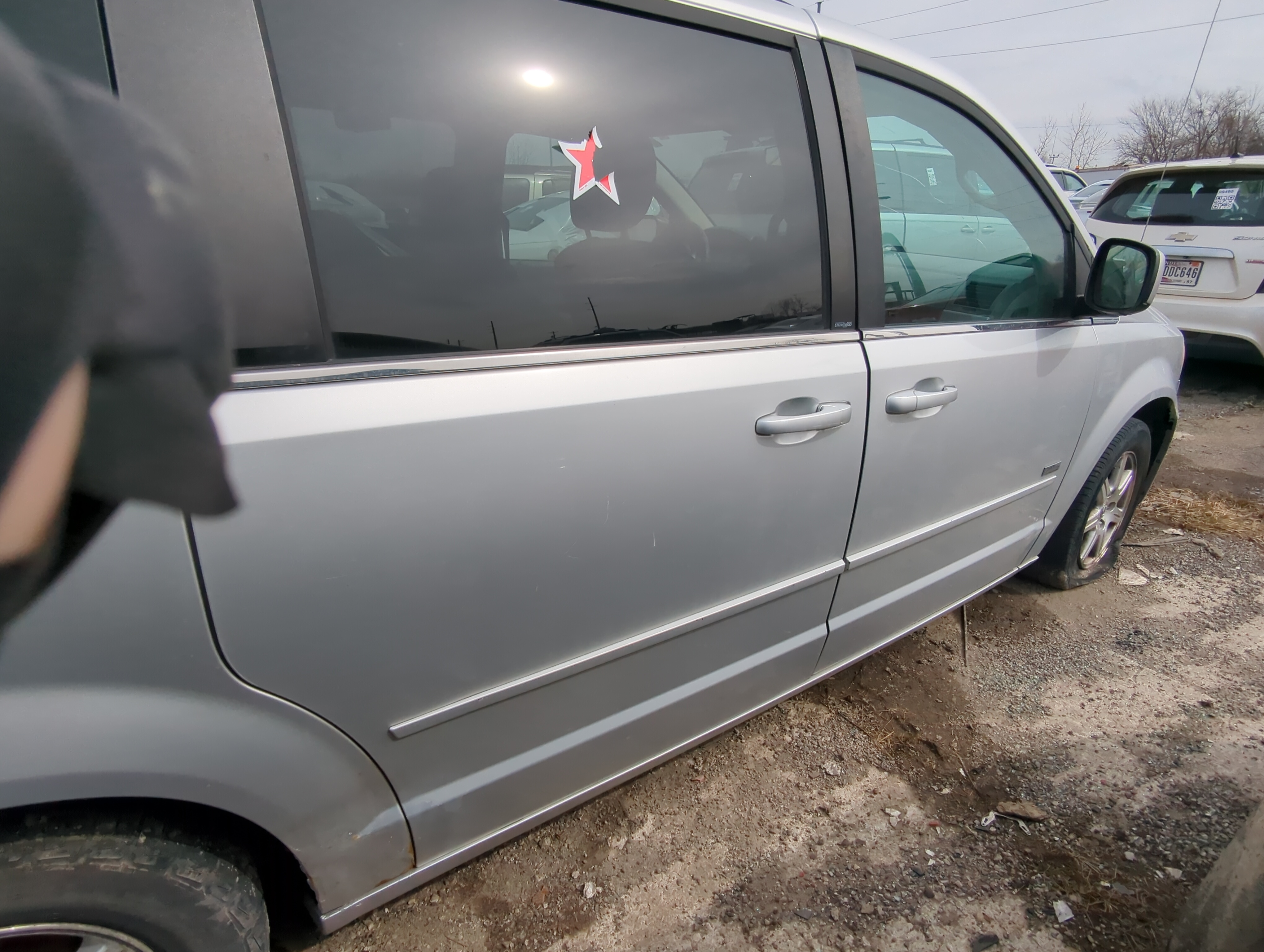 Picture of  2008 CHRYSLER TOWN & COUNTRY