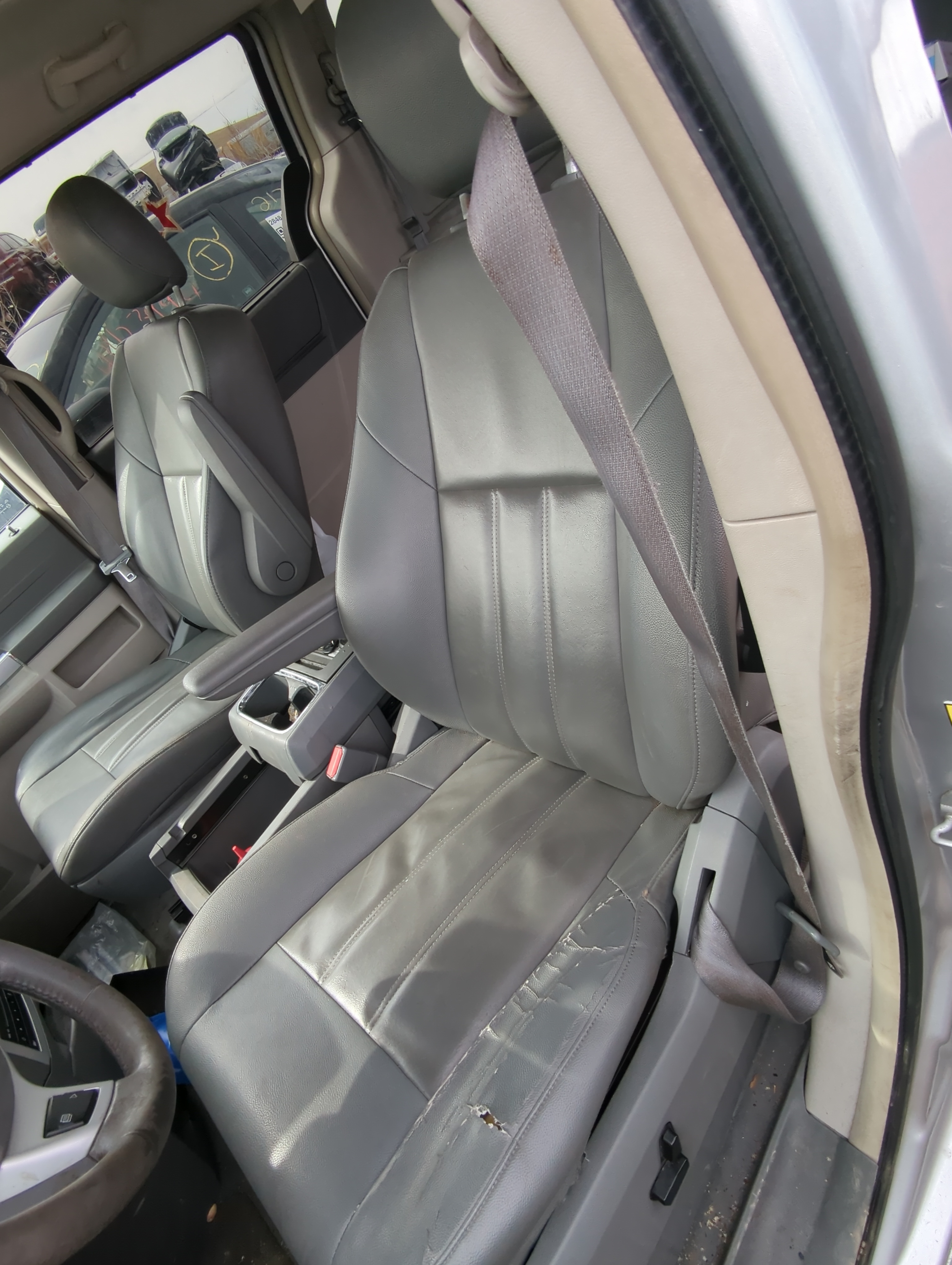 Picture of 2008-2010 Chrysler Town & Country Driver Front Seat Oem 821368