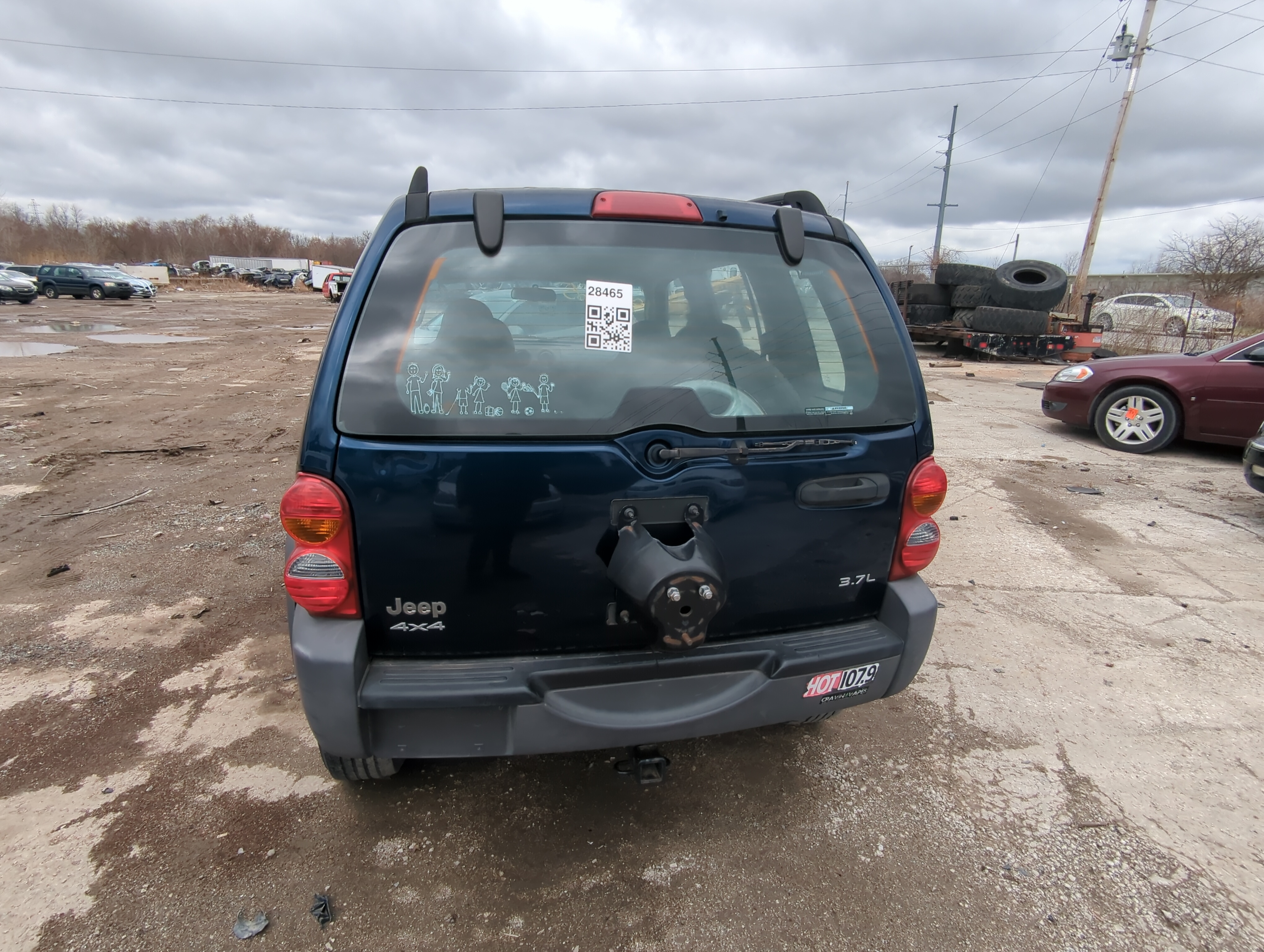 Picture of 2003-2007 Jeep Liberty Back Door Right Passenger Side Oem 821556
