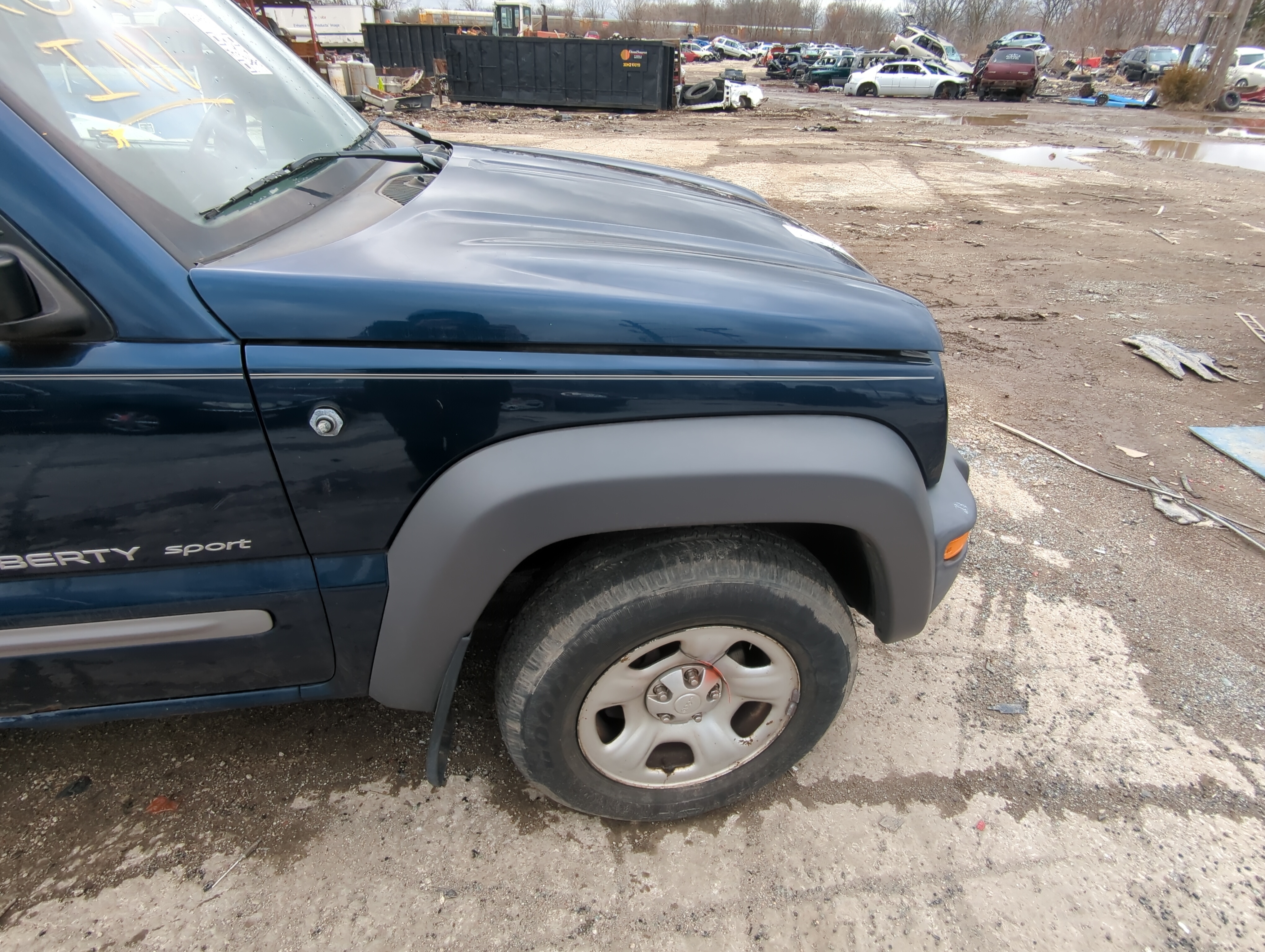 Picture of 2002-2004 Jeep Liberty Passenger Fender 821690