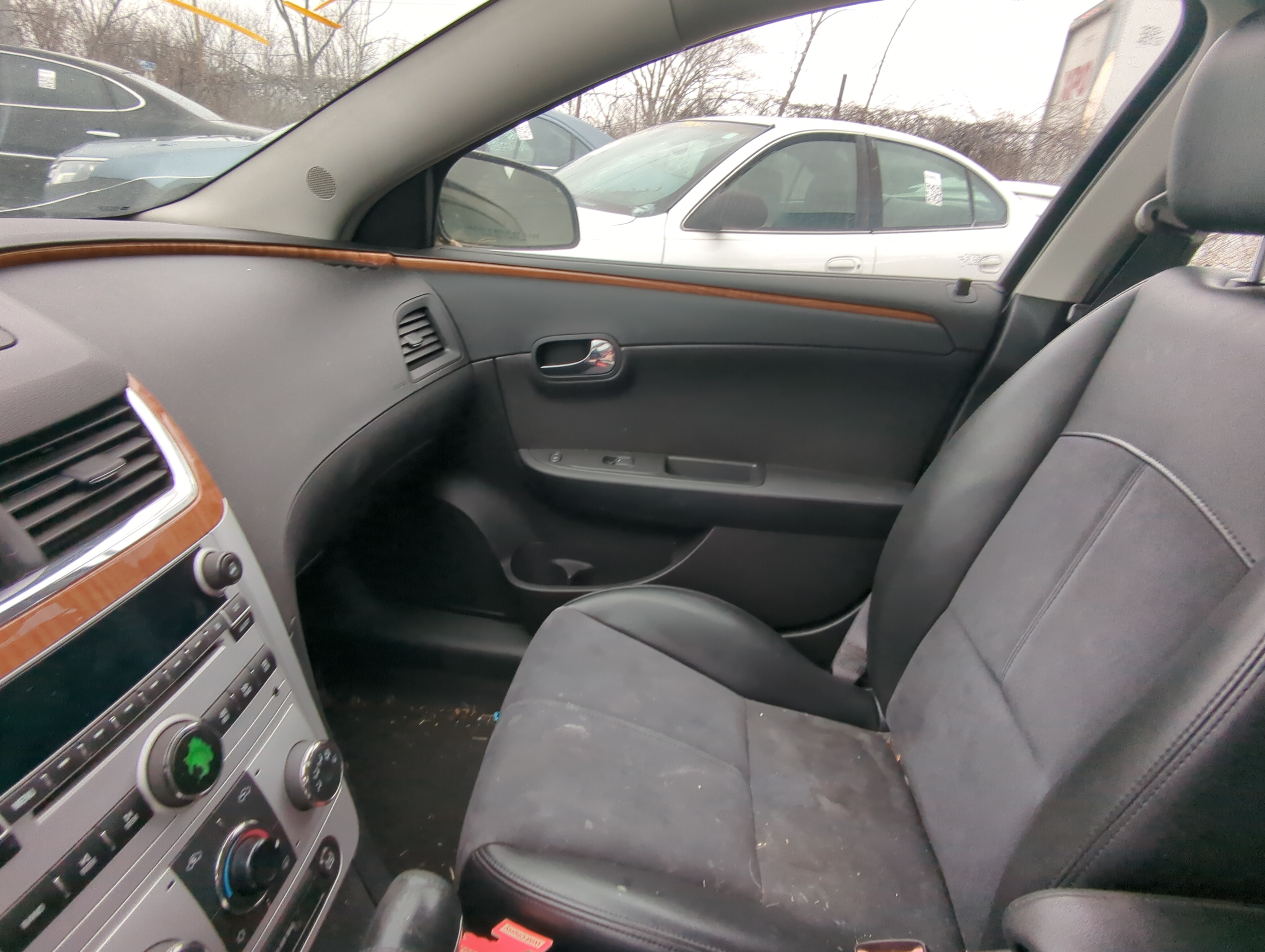 Picture of 2009 Chevrolet Malibu Front Right Passenger Interior Door Panel Trim 821863