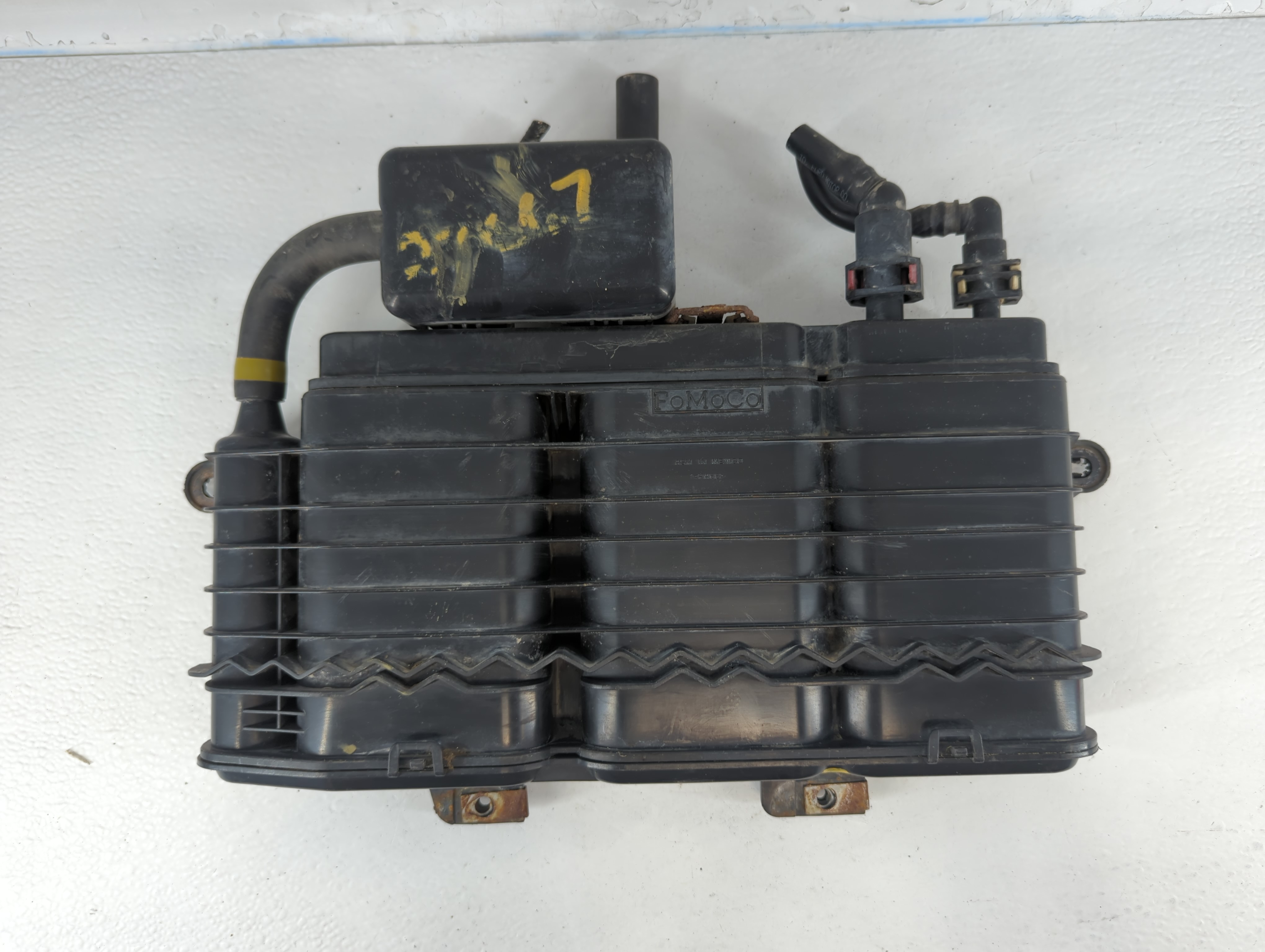 2010 Ford Fusion Fuel Vapor Charcoal Canister 821921 - Oemusedautoparts1.com