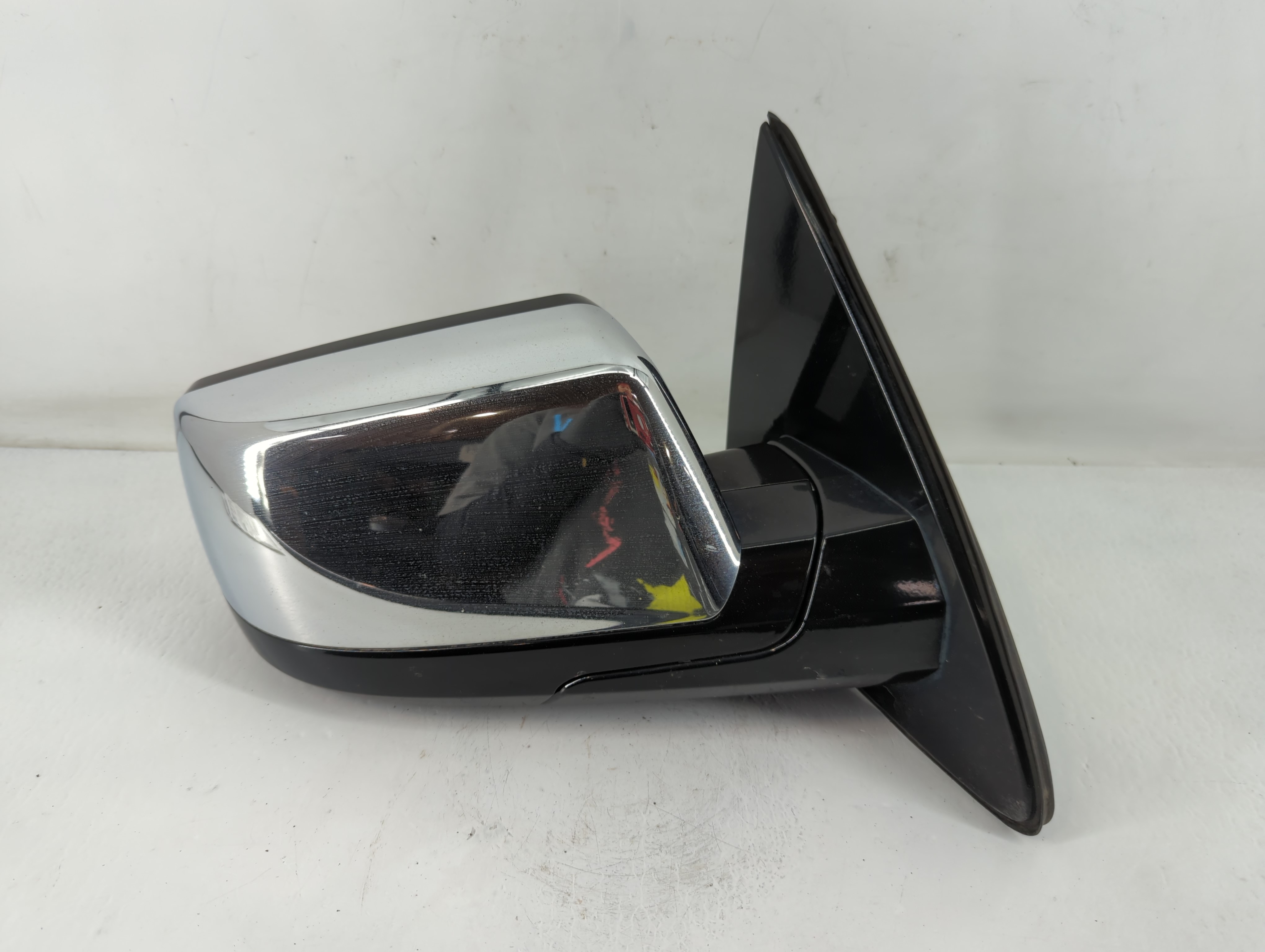 Picture of Chevrolet Suburban 1500 Passenger Right Side View Power Door Mirror 821961